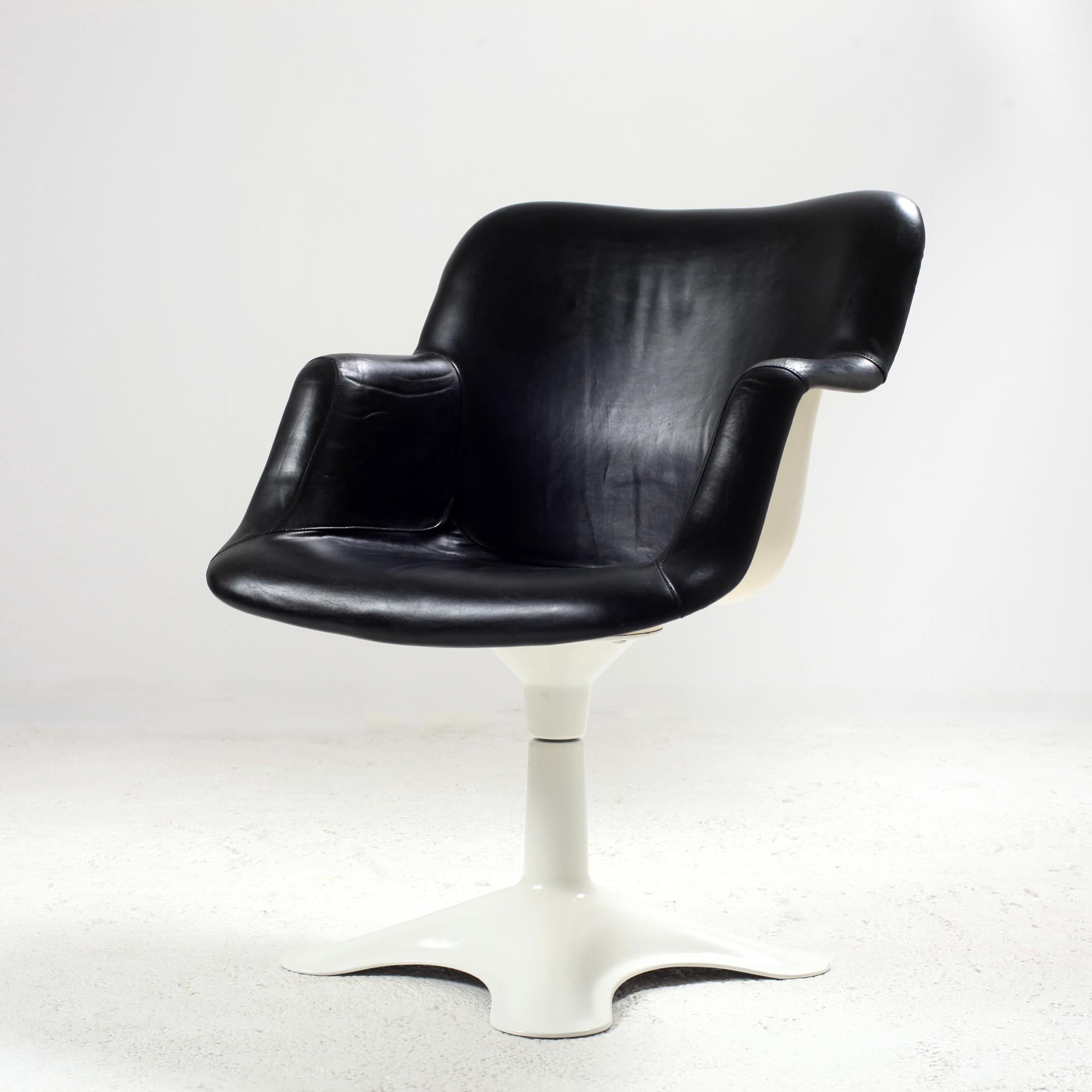 Junior-Drehstuhl von Yrjö Kukkapuro für Haimi, Finnland, 1960er Jahre (Moderne der Mitte des Jahrhunderts) im Angebot