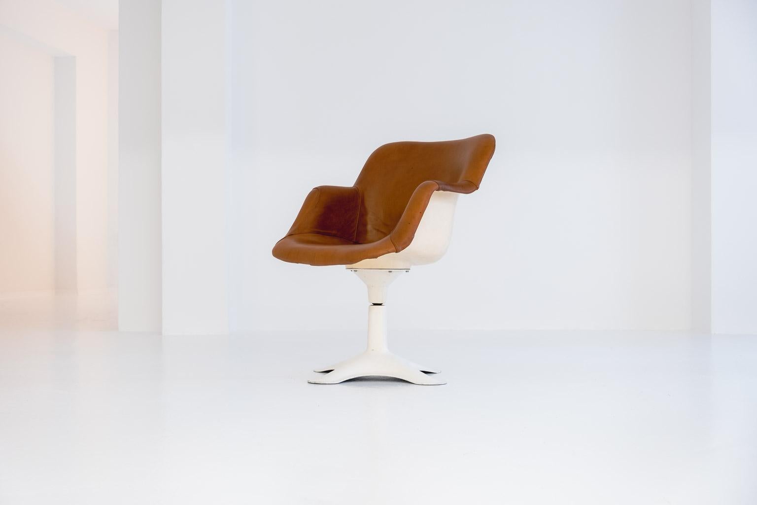 Junior Swivel Chair by Yrjö Kukkapuro for Haimi, Finnland, 1966 For Sale 4