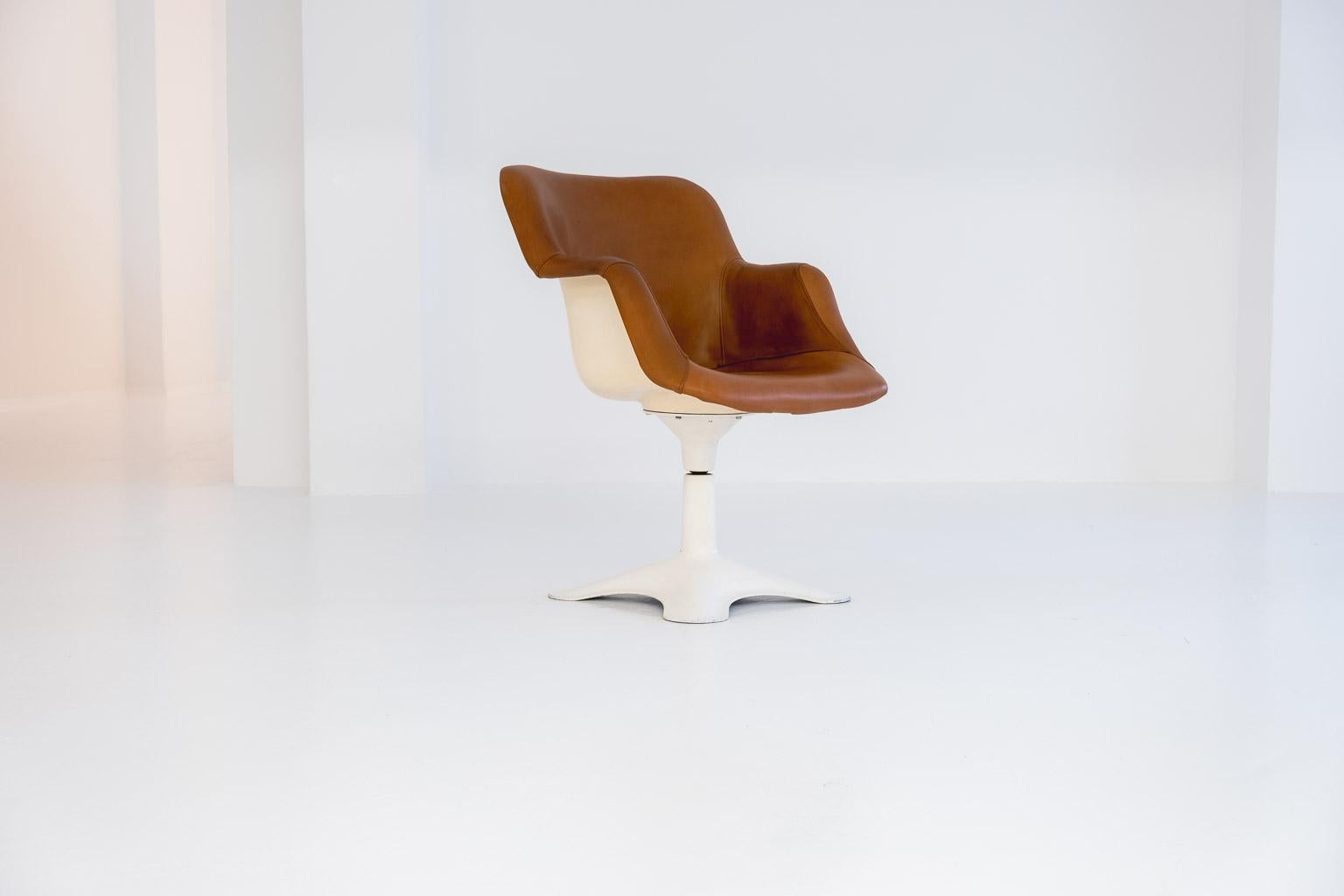 Finnish Junior Swivel Chair by Yrjö Kukkapuro for Haimi, Finnland, 1966 For Sale