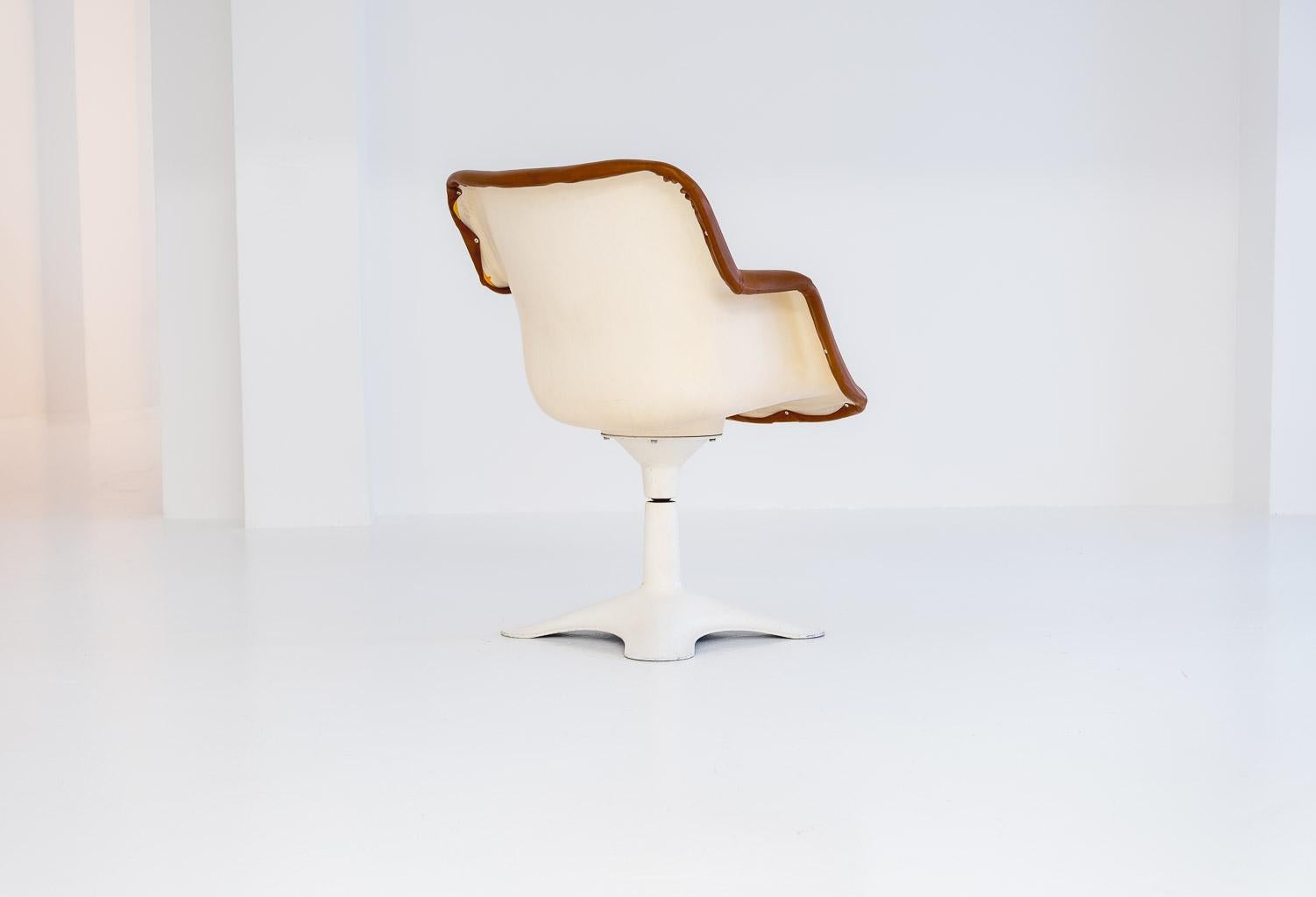 20th Century Junior Swivel Chair by Yrjö Kukkapuro for Haimi, Finnland, 1966 For Sale