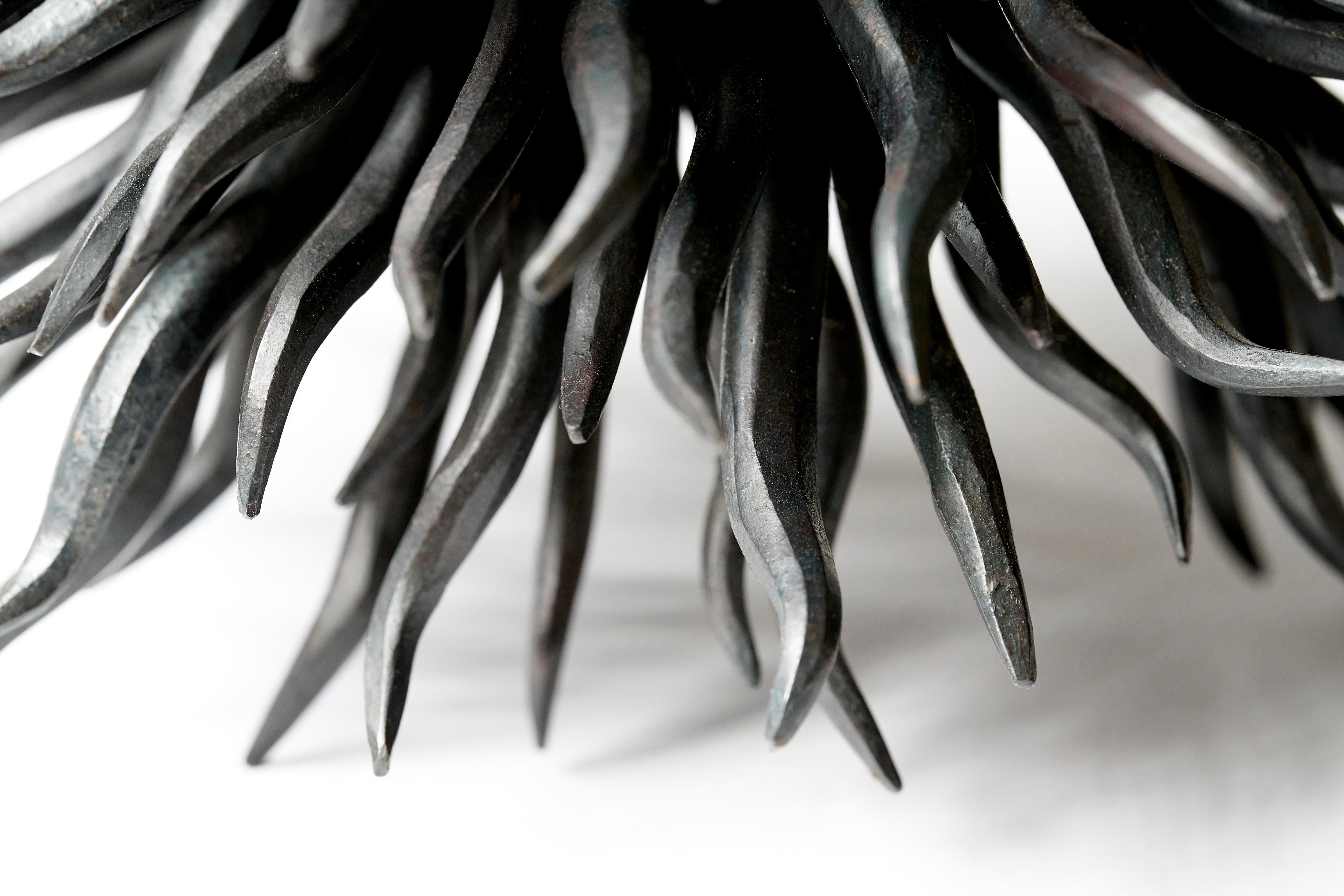 Junko Mori Modernist Sculpture in Hand-Forged Steel, Organism Series, c. 2010 in vendita 1