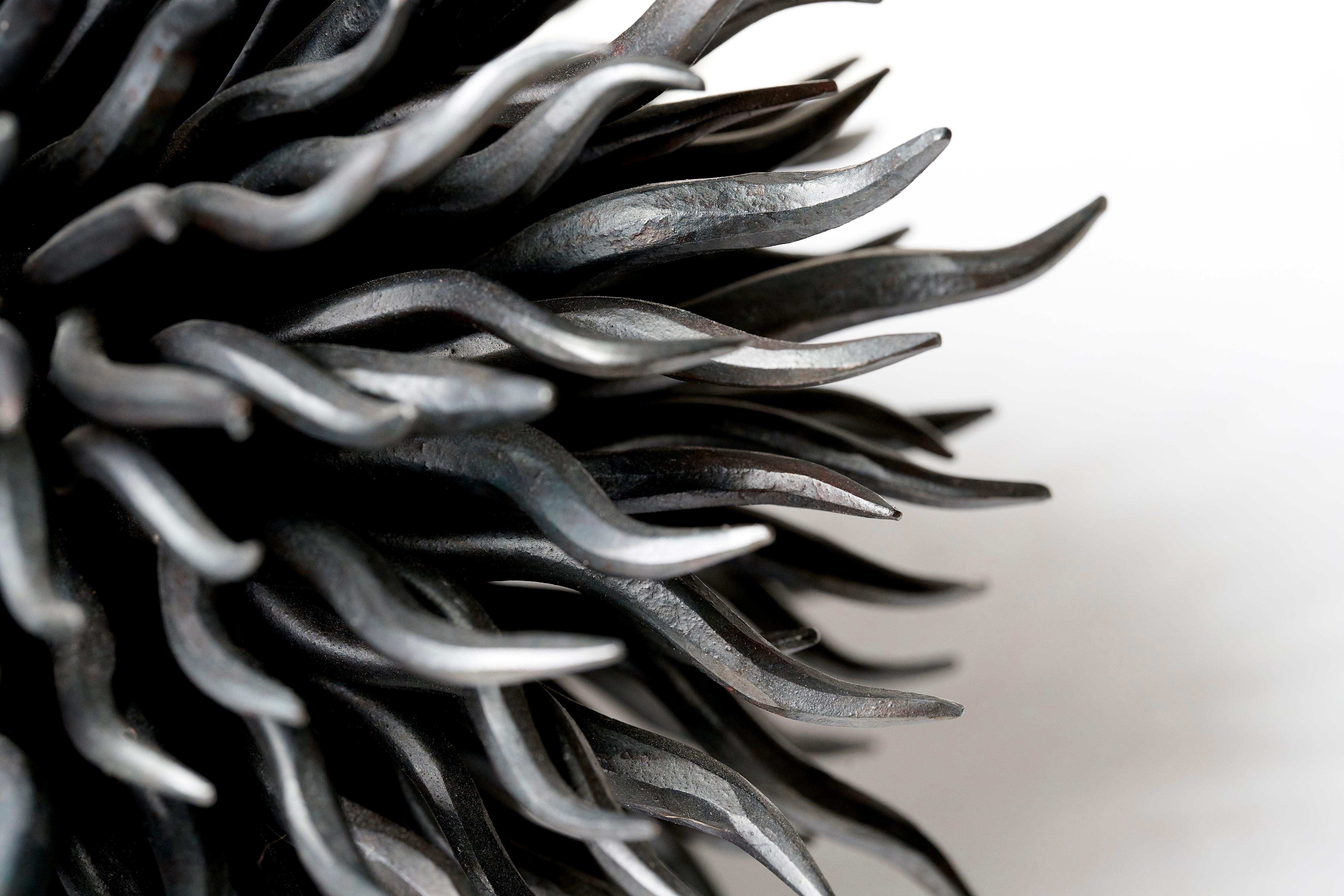 Junko Mori Modernist Sculpture in Hand-Forged Steel, Organism Series, c. 2010 in vendita 2