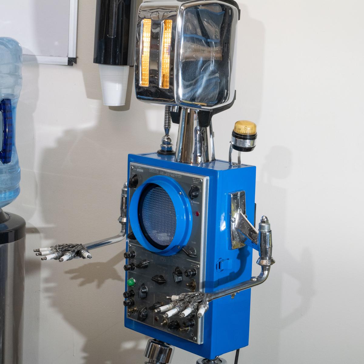 Sculpture robot Junkyard de Steve Heller en vente 1