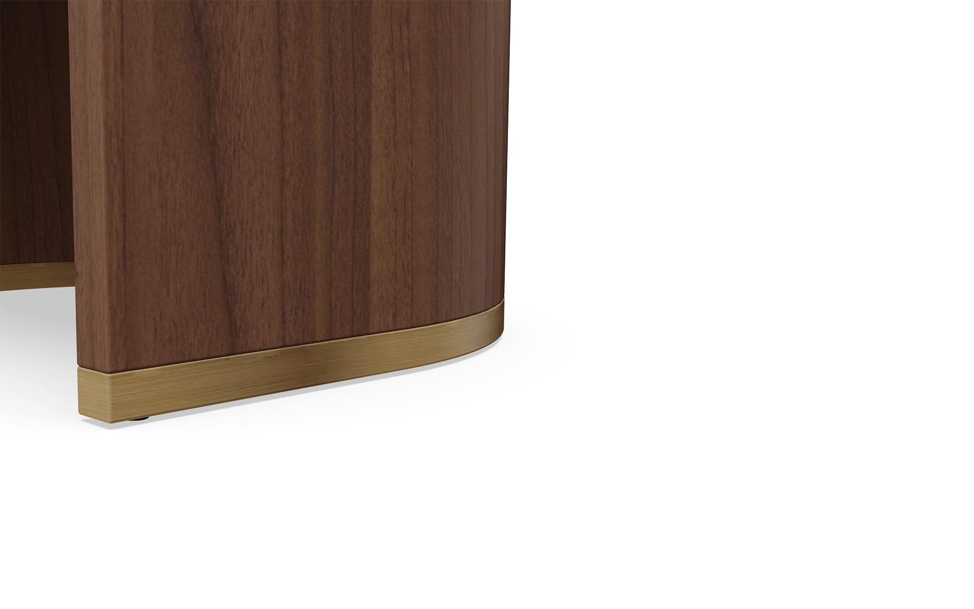 Fatto a mano Junna Dining Chair by Nolita Harbour in Bouclé Upholstery with Walnut & Brass. in vendita