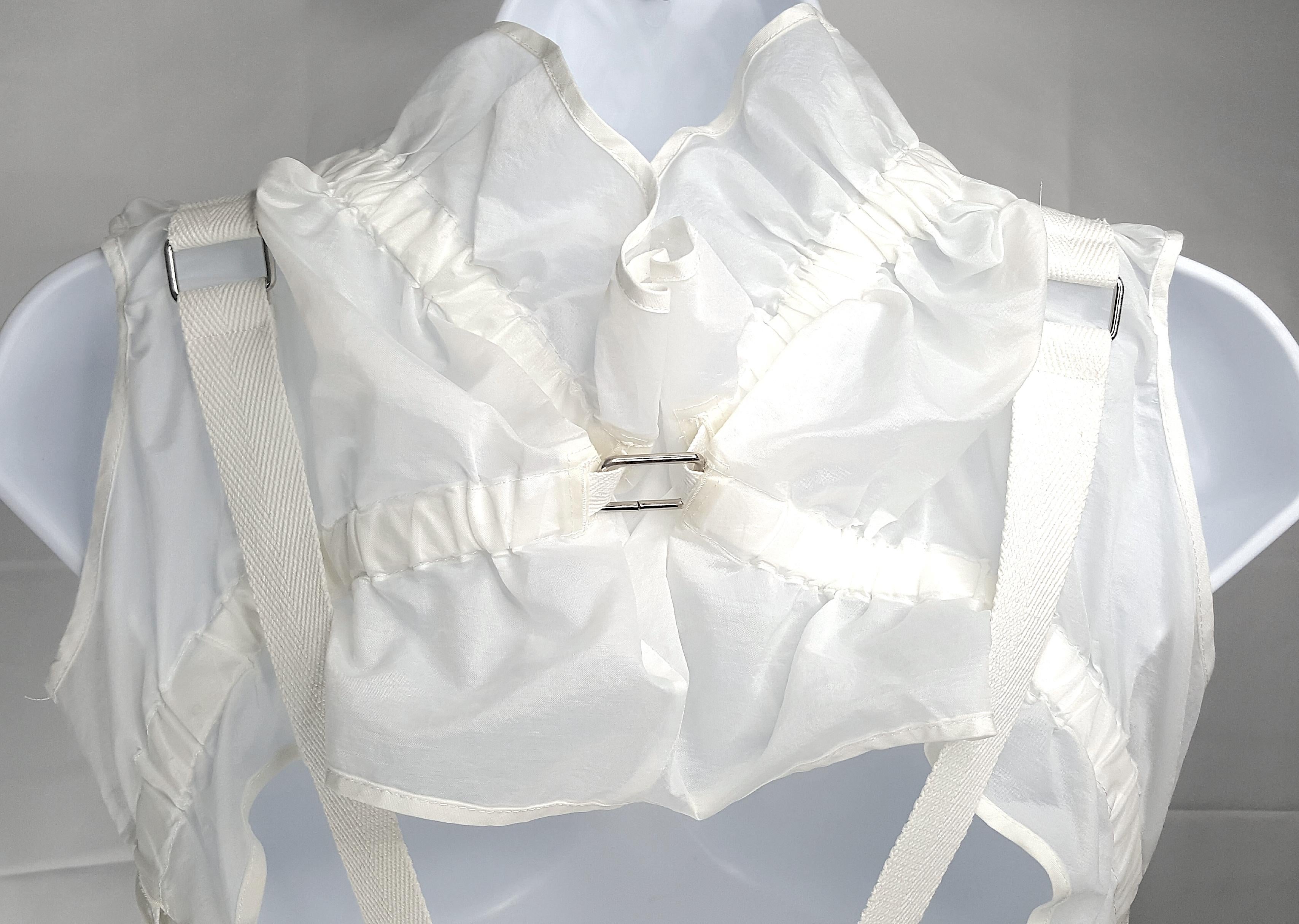 CommeDesGarcons 2003 LaufstegLook1 Weißes, umwandelbares, gerafftes Fallschirm-Kleid im Angebot 6