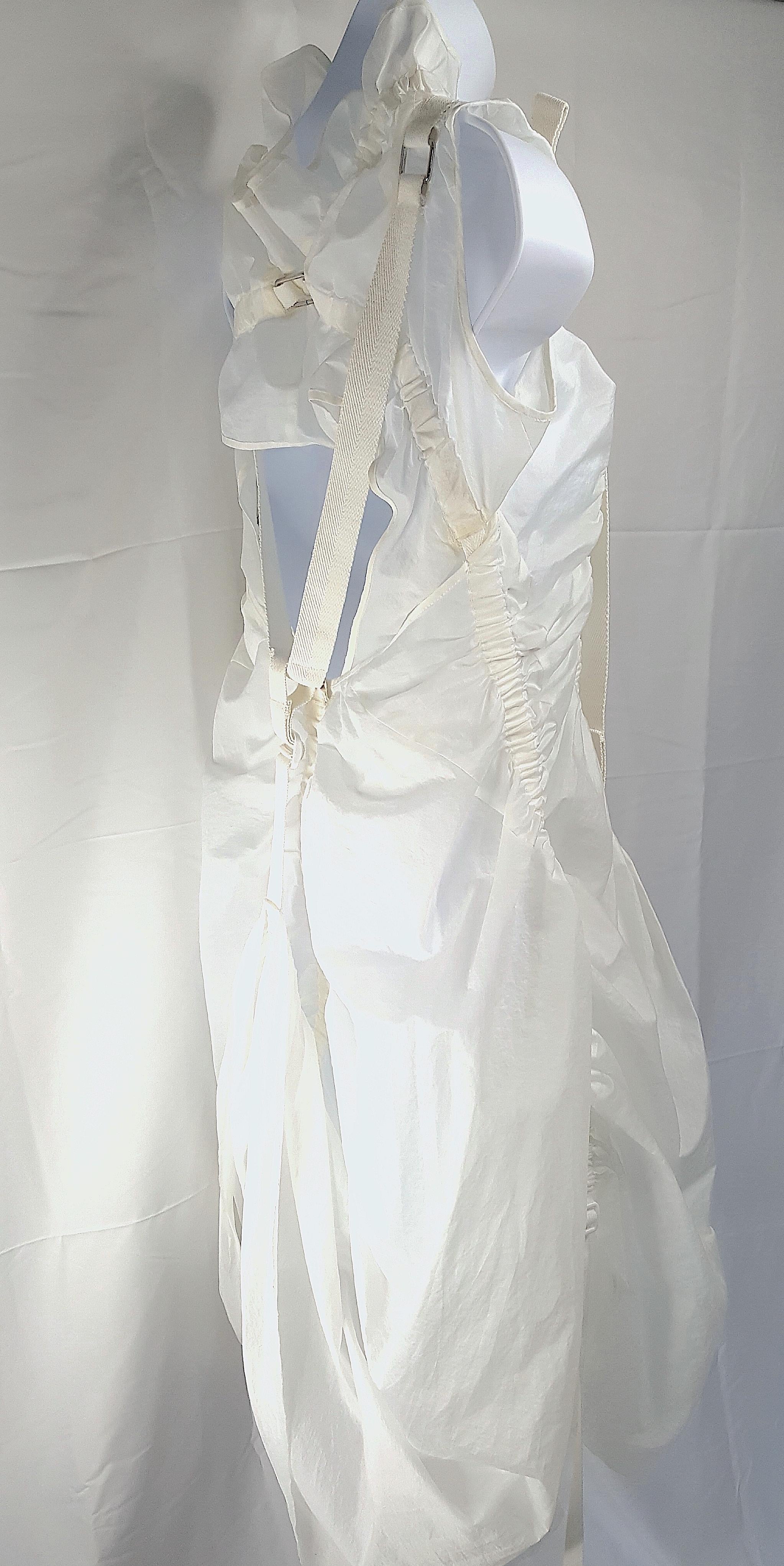CommeDesGarcons 2003 RunwayLook1 Ruched Parachute Convertible White Dress Gown For Sale 7