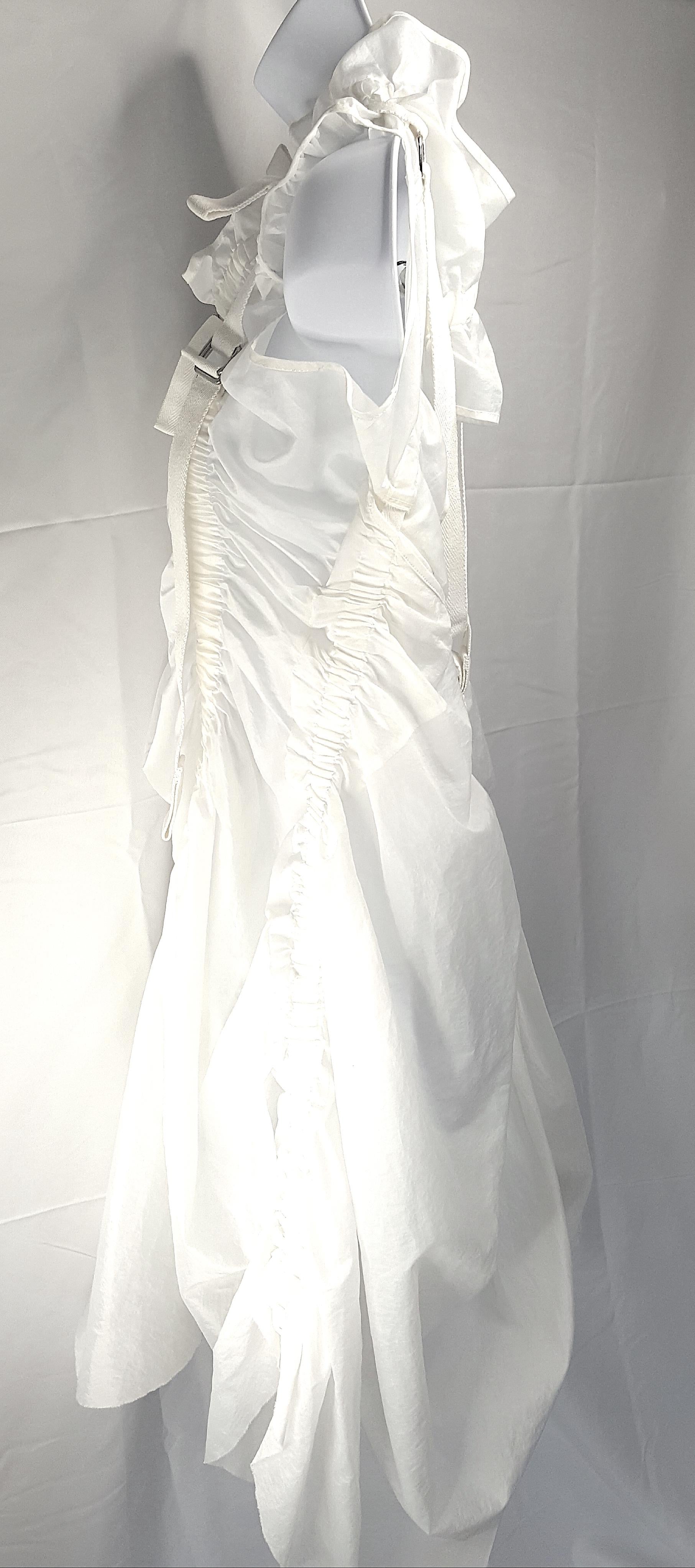 CommeDesGarcons 2003 RunwayLook1 Ruched Parachute Convertible White Dress Gown For Sale 2