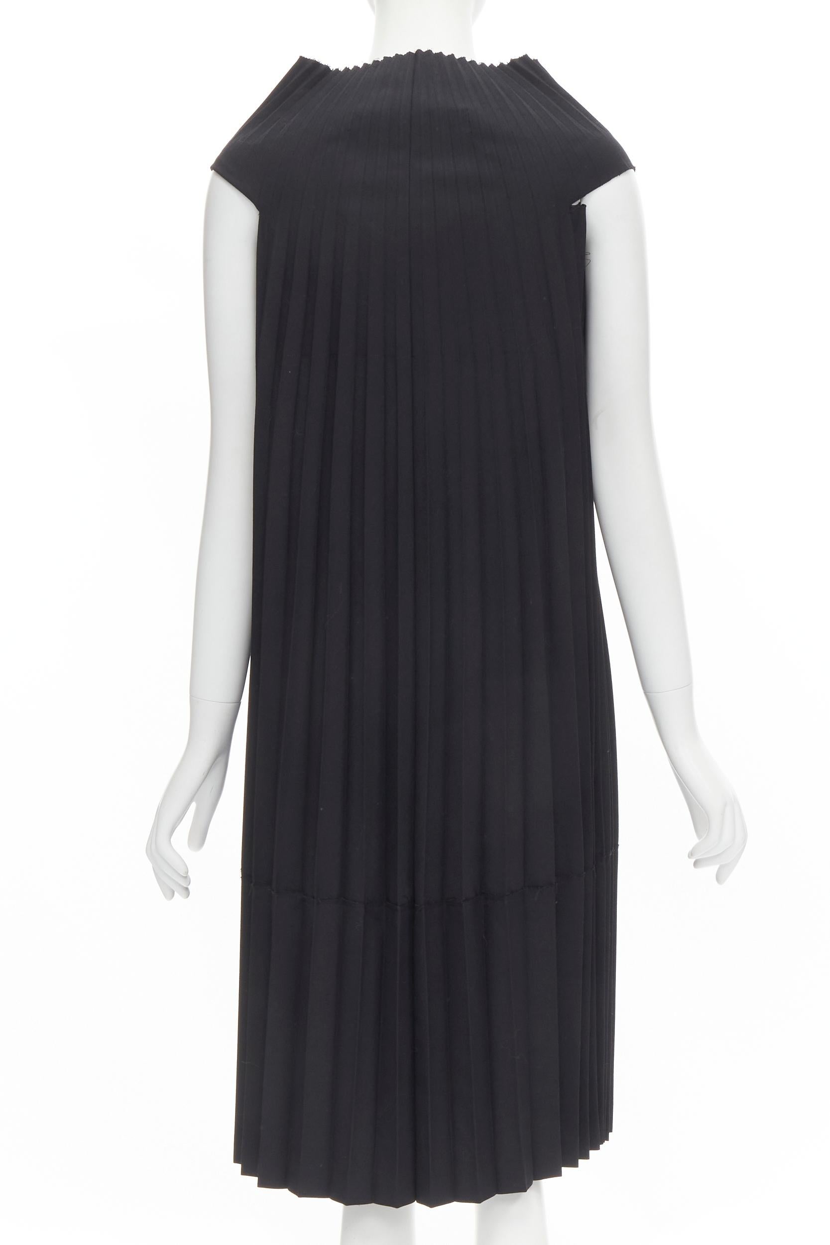 JUNYA WATANABE 1998 black Accordion pleated raw edge deconstructed dress S In Excellent Condition For Sale In Hong Kong, NT