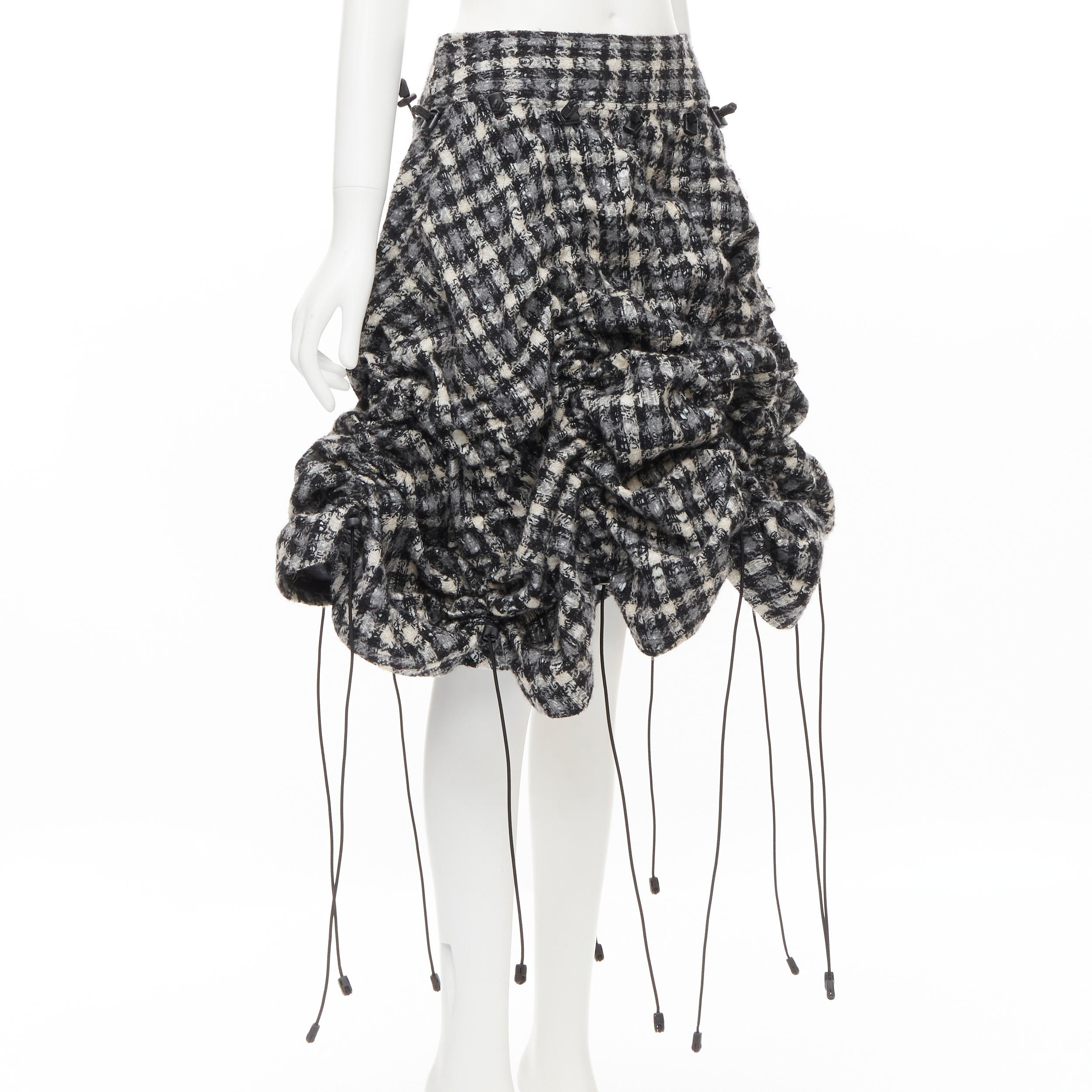 JUNYA WATANABE 2005 Windstopper grey houndstooth tweed parachute toggle skirt M In Good Condition In Hong Kong, NT