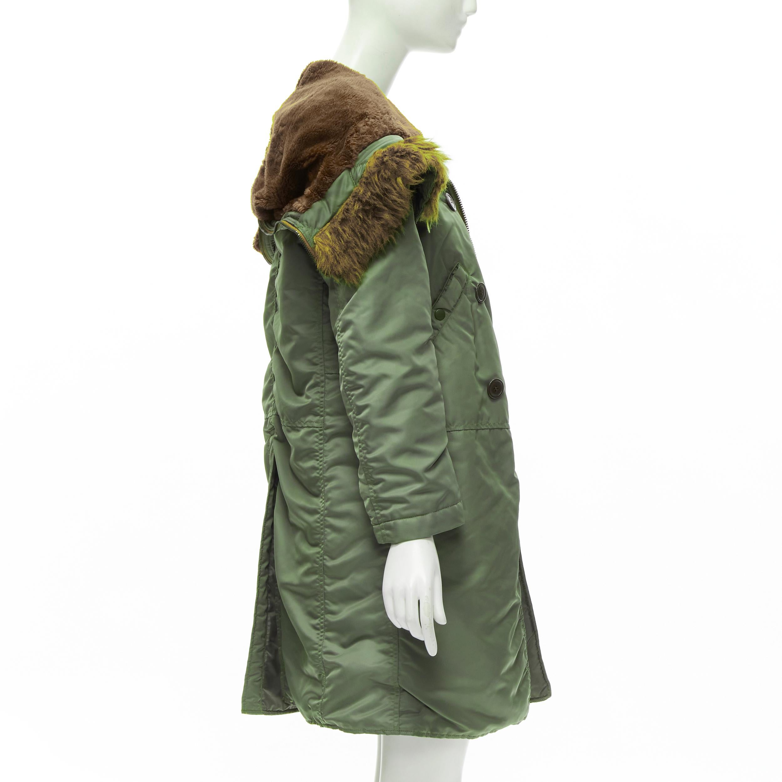 JUNYA WATANABE Manteau safari à capuche en fausse fourrure marron et rembourré vert, Taille XS, 2006 Pour femmes en vente