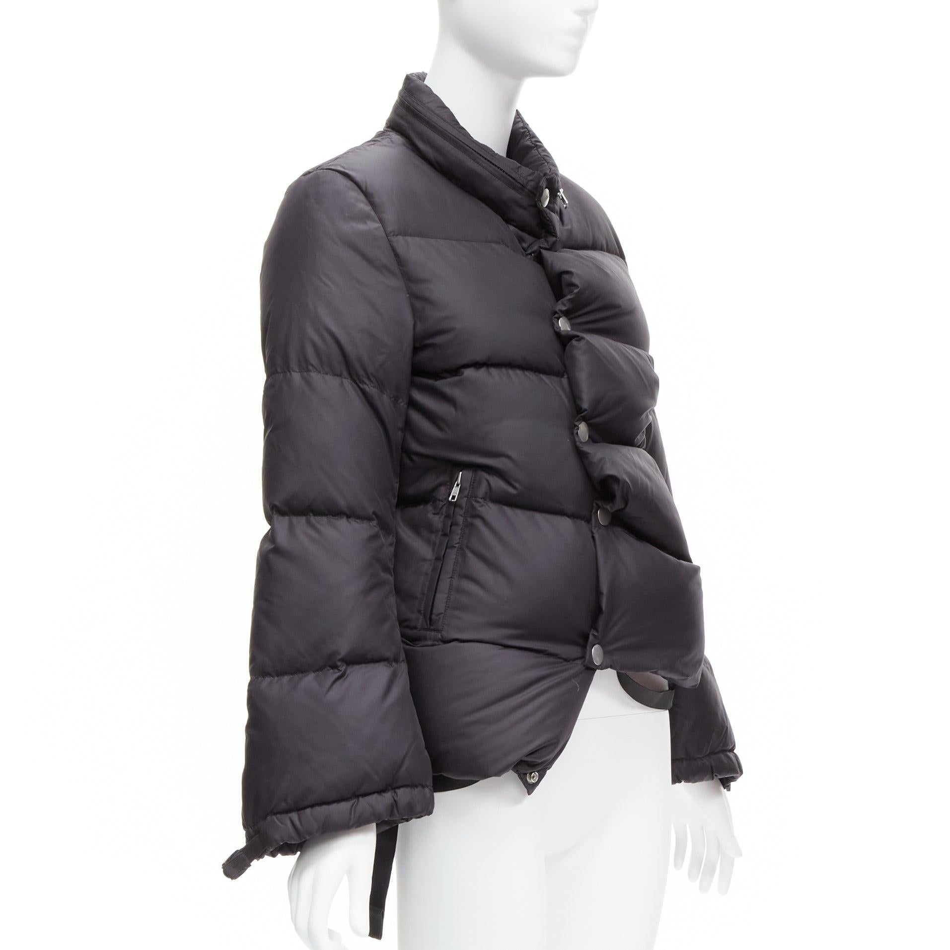 Junya Watanabe 2007 giacca asimmetrica in piuma d'oca grigio grafite In condizioni ottime in vendita a Hong Kong, NT