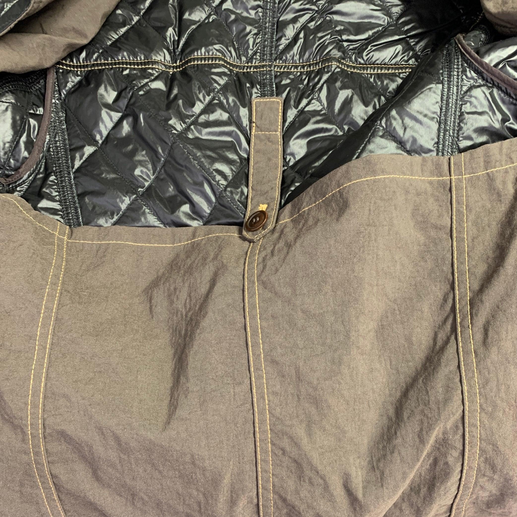Junya WatanabeE 2009 Taille XS Veste en velours côtelé matelassé en nylon noir et brun en vente 1