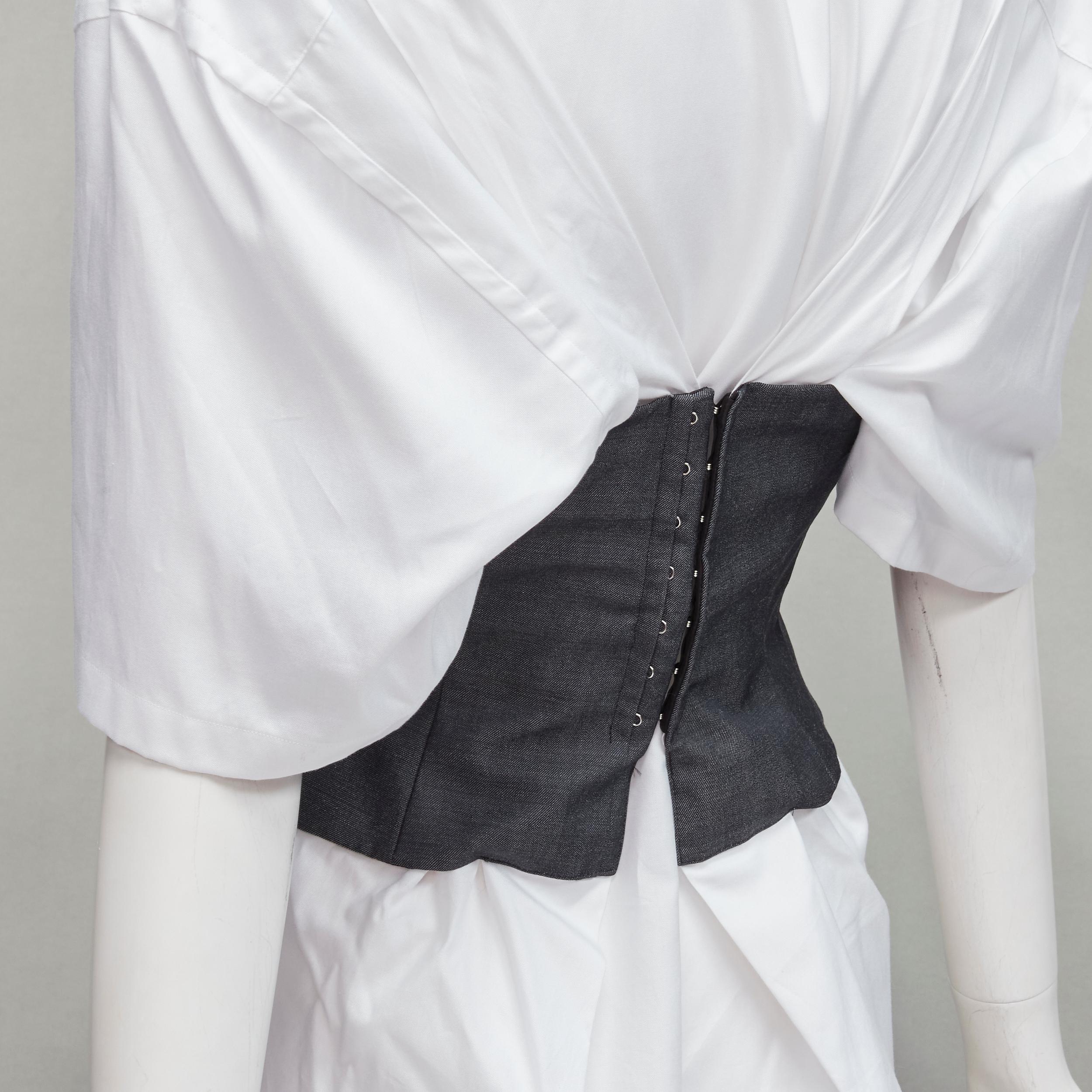 JUNYA WATANABE 2018 grey bias cut bustier deconstructed gathered back shirt XS
Reference: AAWC/A00273
Brand: Junya Watanabe
Designer: Junya Watanabe
Collection: 2018
Material: Cotton
Color: Grey, White
Pattern: Solid
Closure: Hook & Eye
Extra