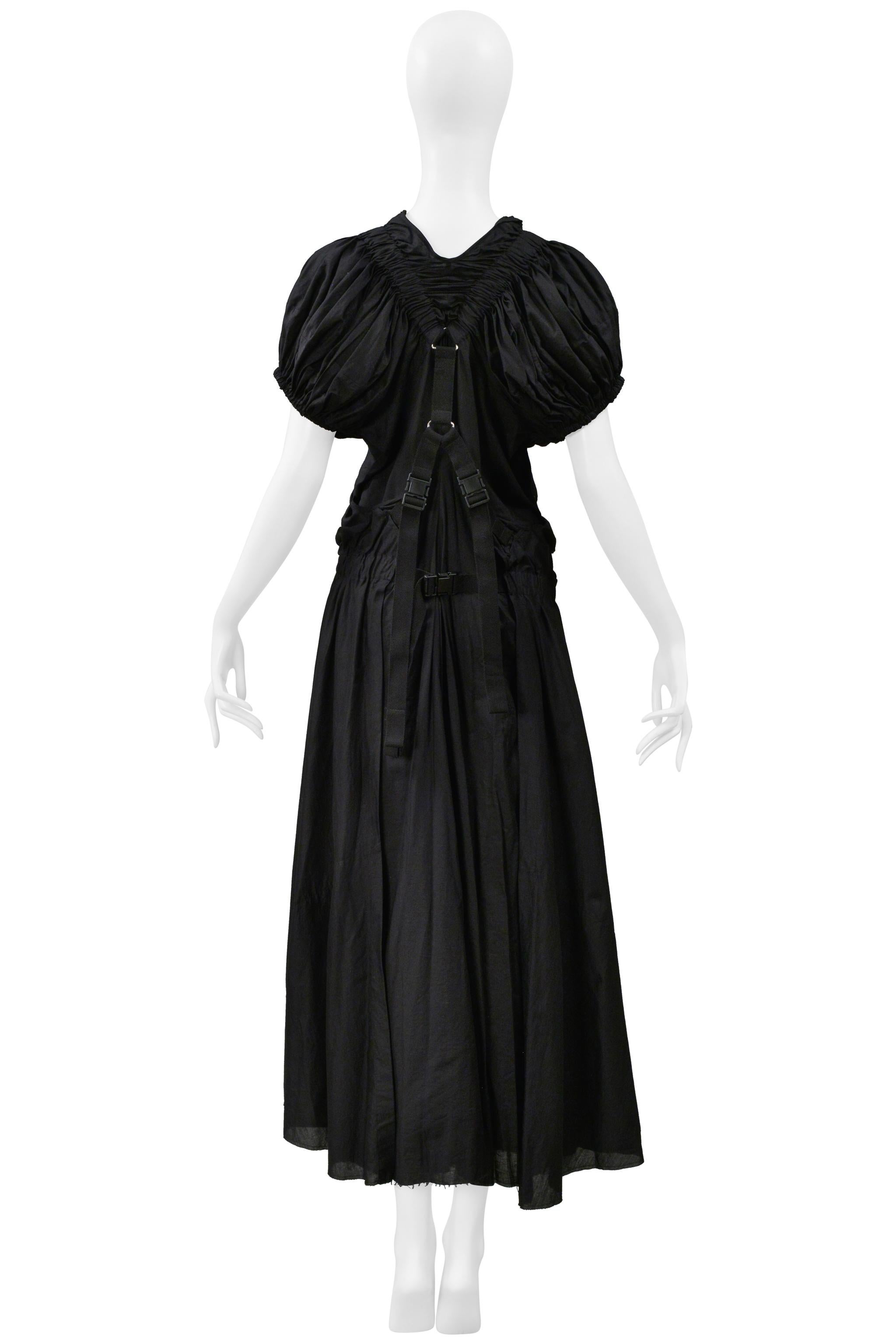 Junya Watanabe Schwarzes Baumwoll-Fallschirmkleid mit Ausschnitt 2003 im Angebot 7
