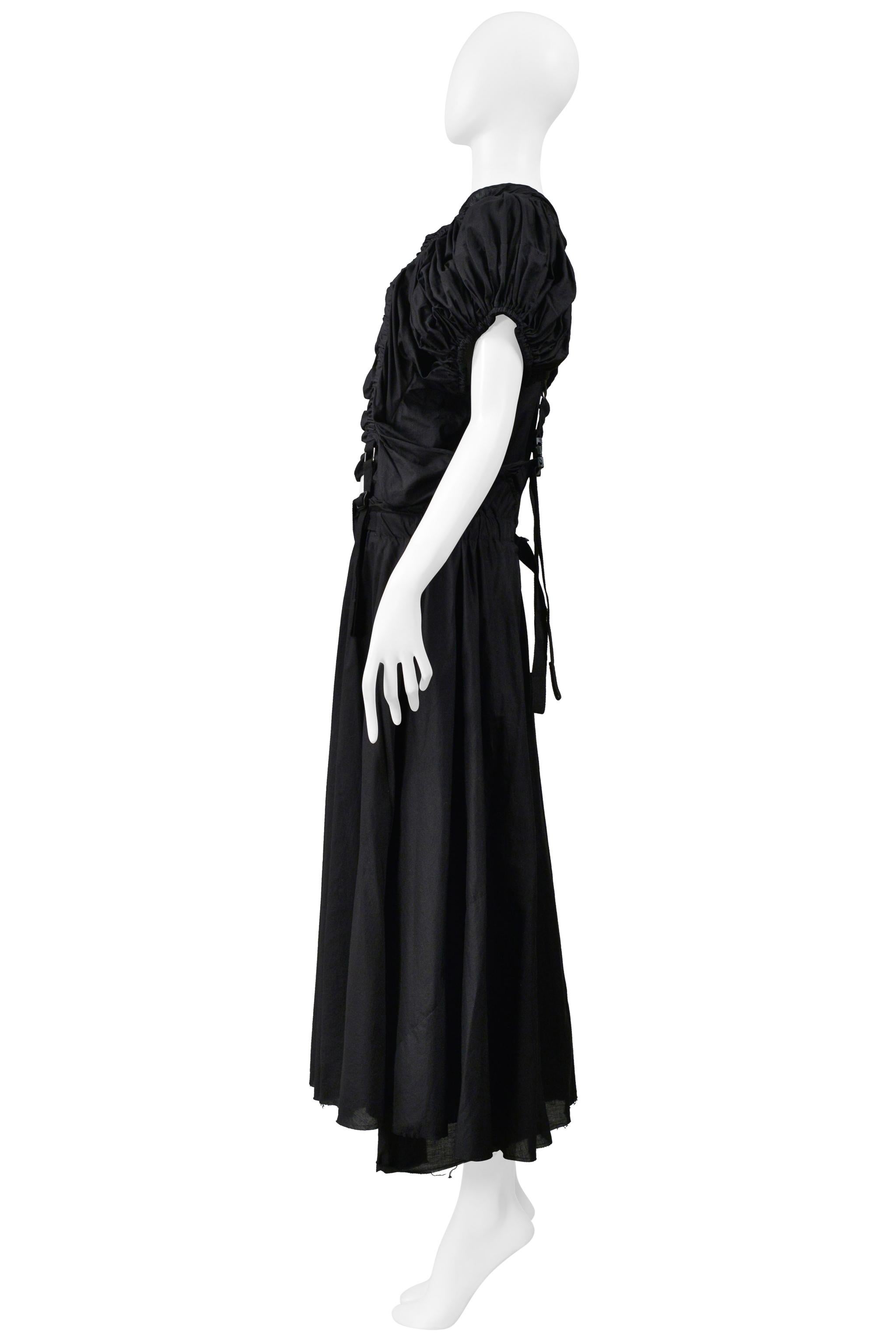 Junya Watanabe Schwarzes Baumwoll-Fallschirmkleid mit Ausschnitt 2003 im Angebot 5