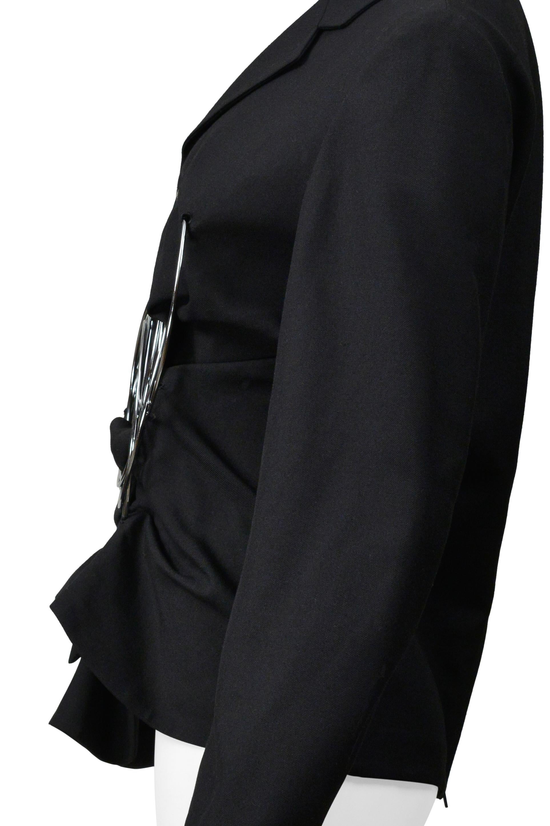 Junya Watanabe Veste noire avec anneaux métalliques dramatiques 1999-2000 en vente 1