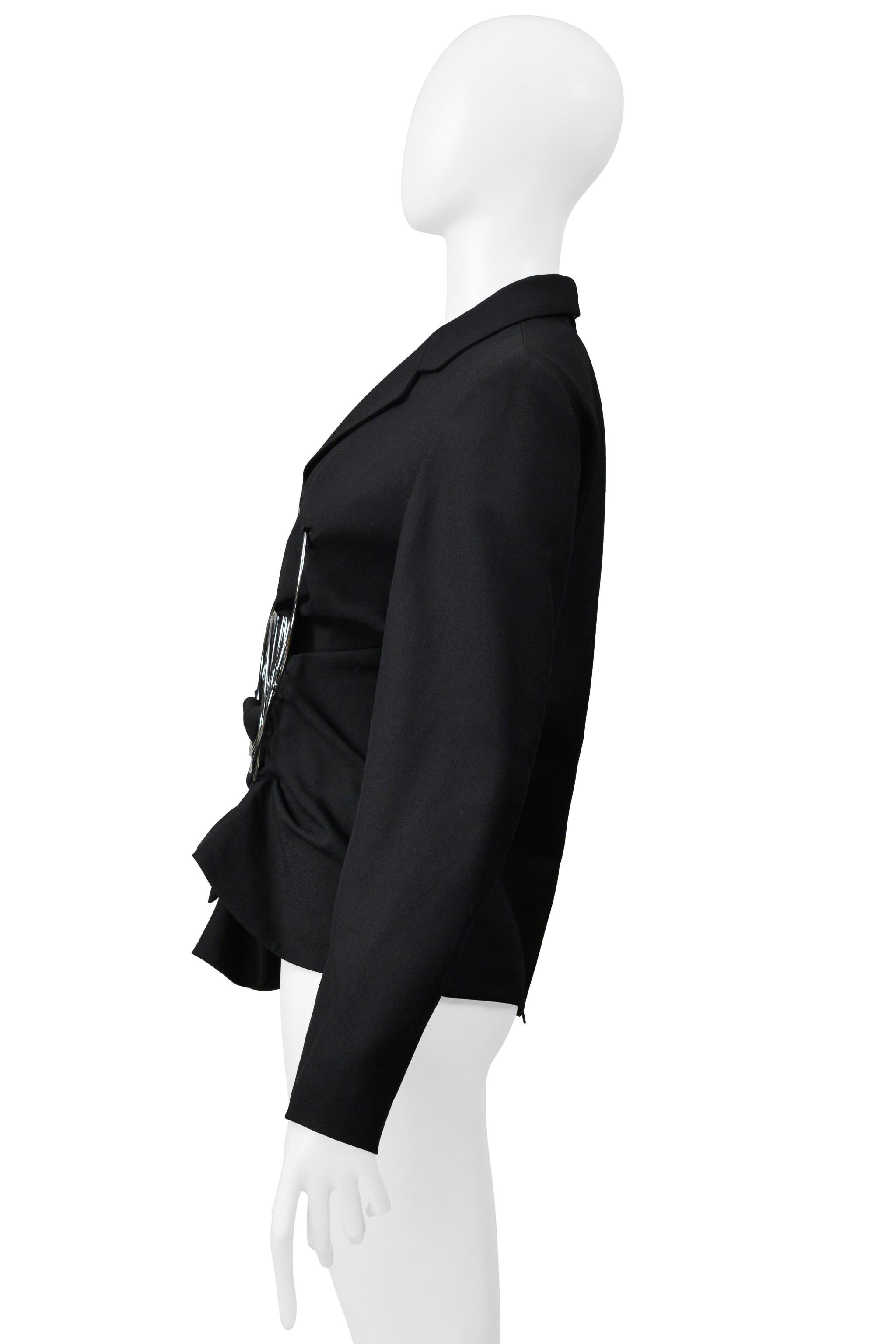 Junya Watanabe Veste noire avec anneaux métalliques dramatiques 1999-2000 en vente 2