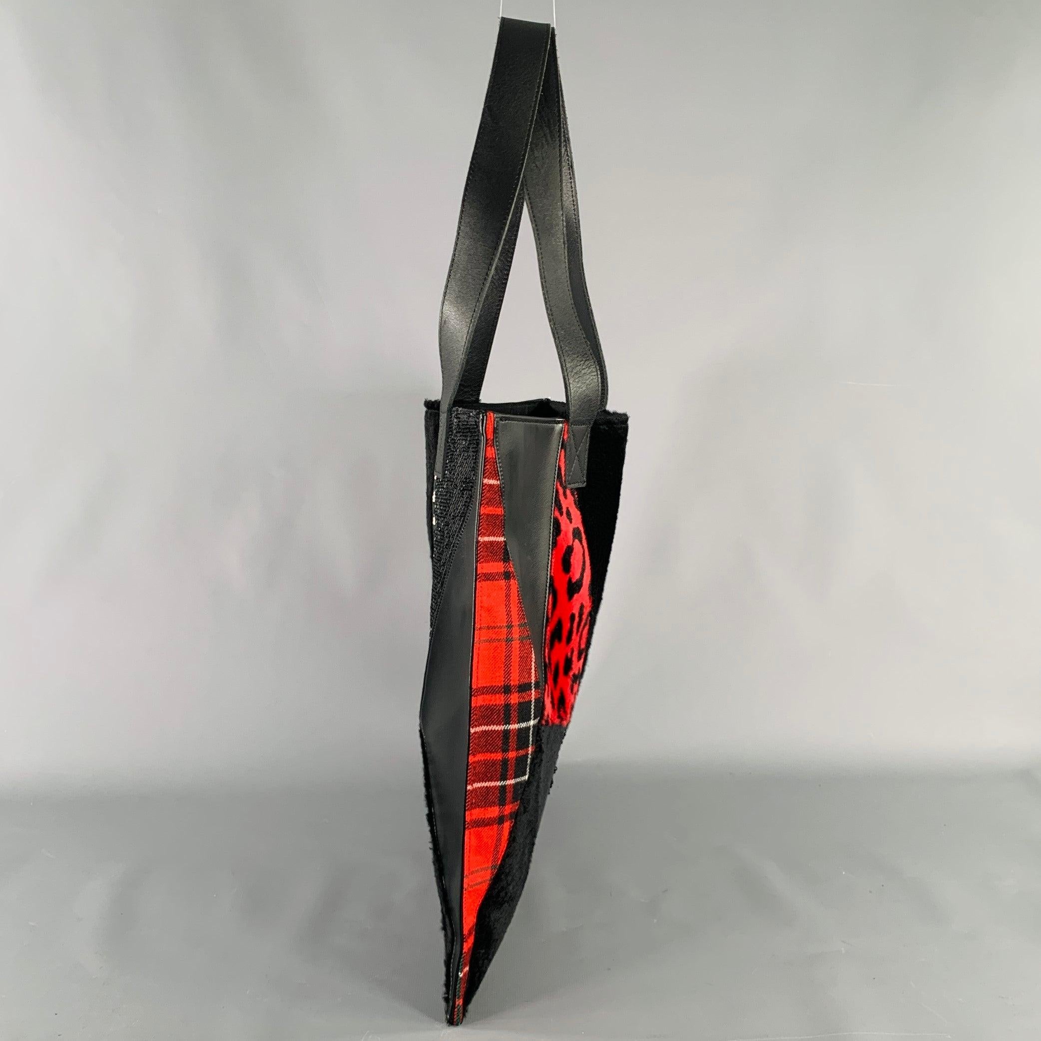 JUNYA WATANABE Black Red Mixed Materials Faux Fur Tote Handbag In Excellent Condition For Sale In San Francisco, CA