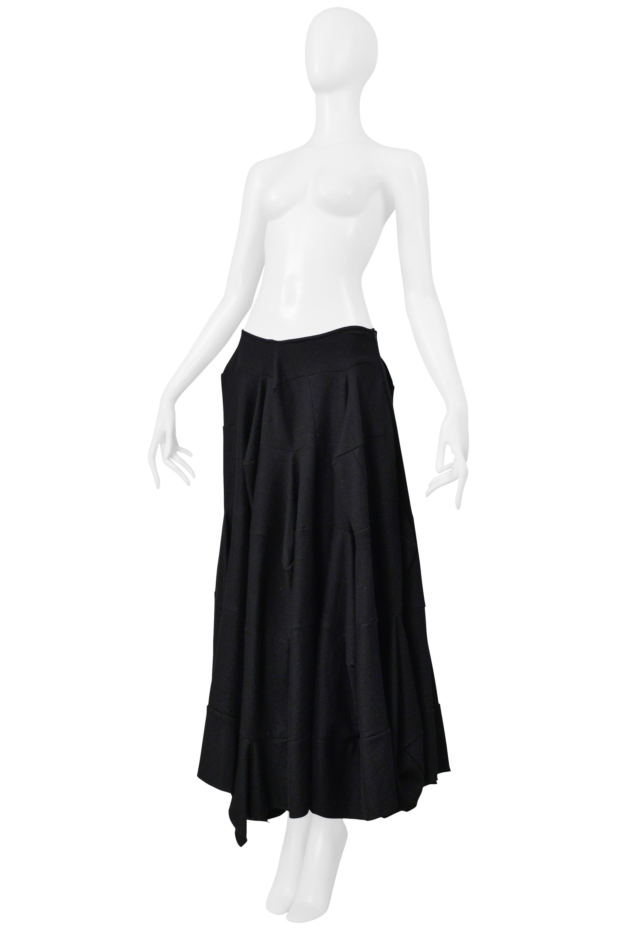 Junya Watanabe Langer Ballonrock aus schwarzer Wolle 1999-2000 (Schwarz) im Angebot