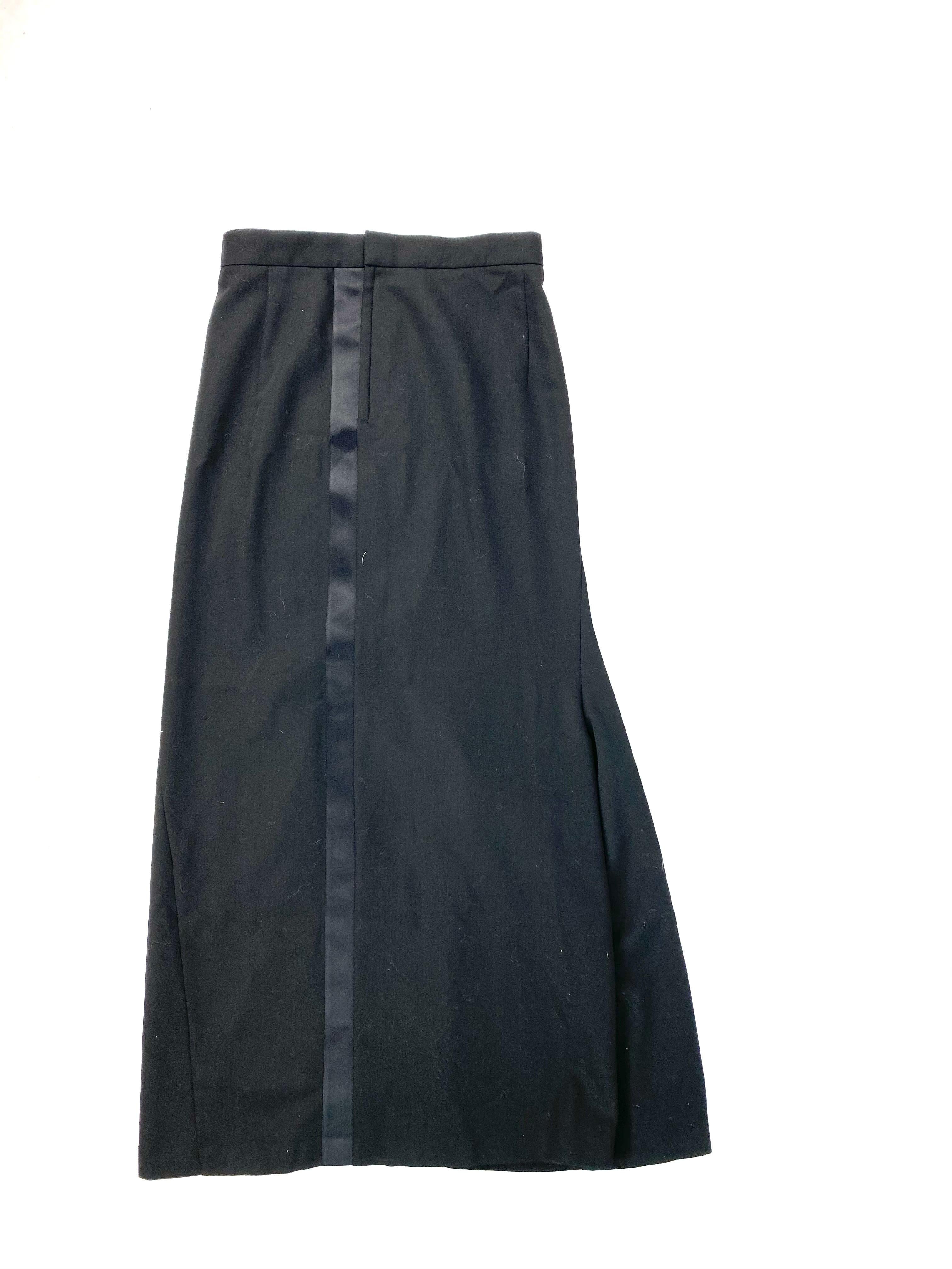 Junya Watanabe Comme des Garcons Black Skirt, Size Medium In Excellent Condition For Sale In Beverly Hills, CA