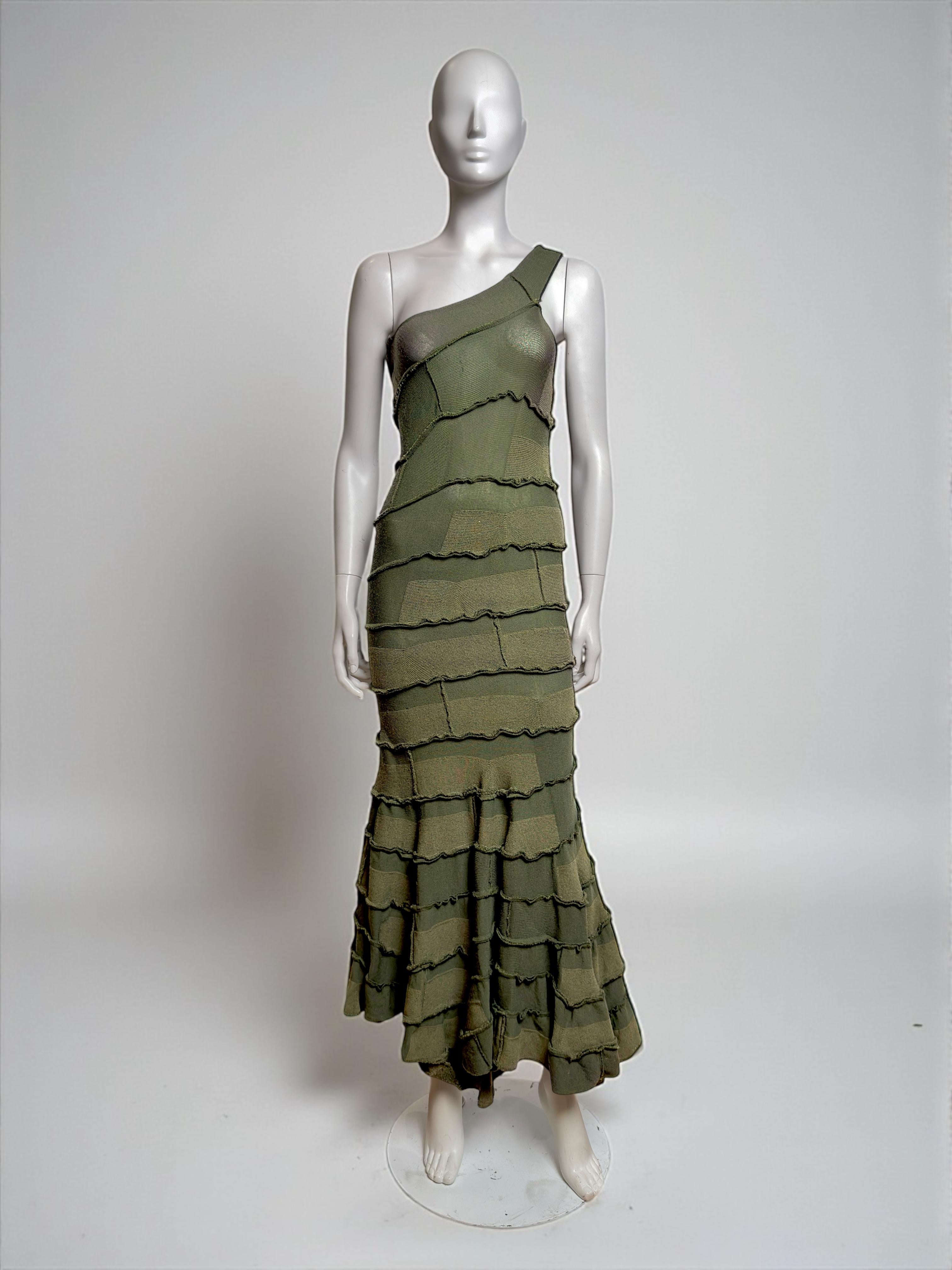 Excellent état
Taille Moyenne
Longueur totale : 120cm 
