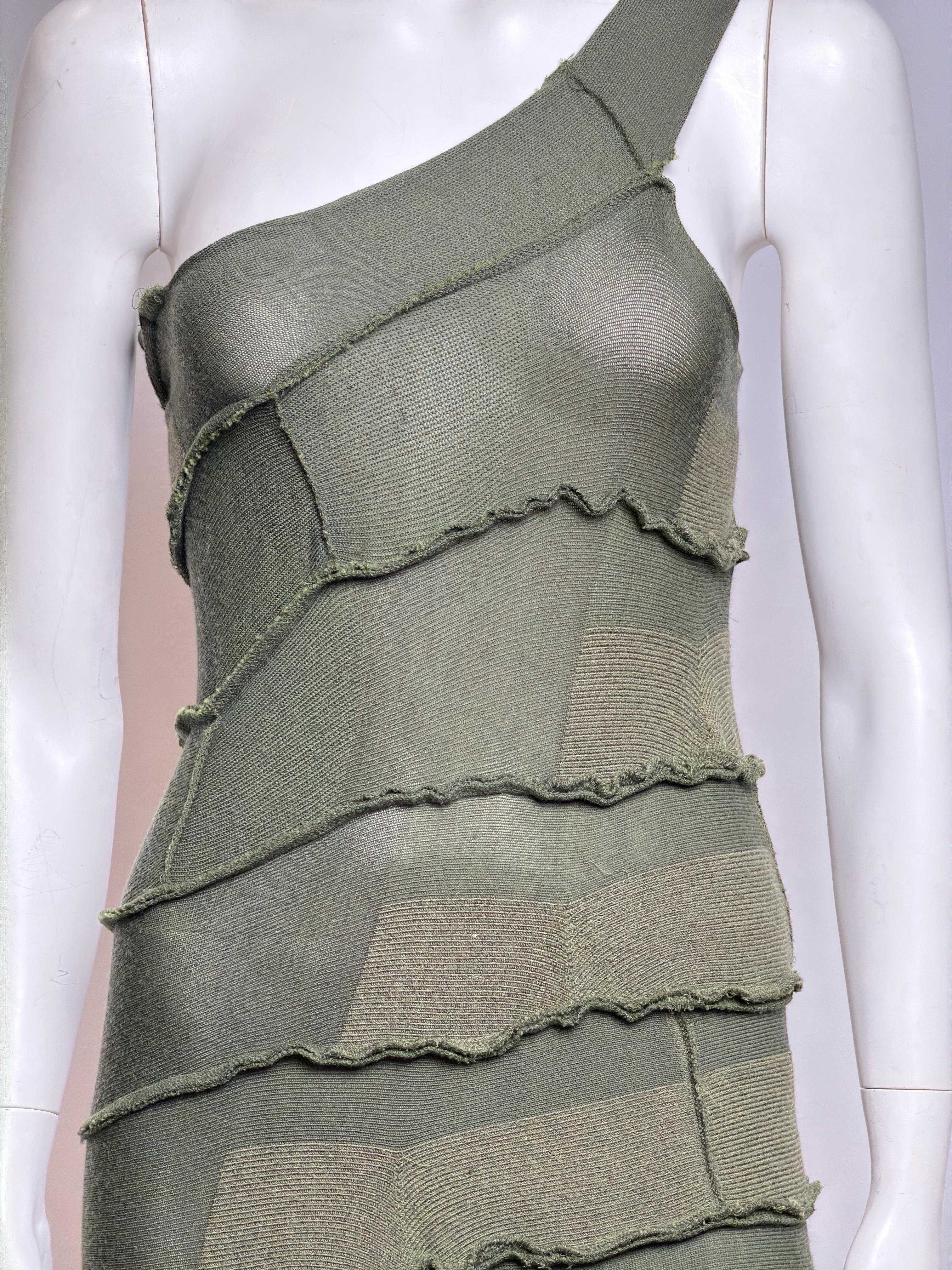 Junya Watanabe F/W 2006 Olive Tiered Military Khaki One-Shoulder Maxi Dress en vente 1