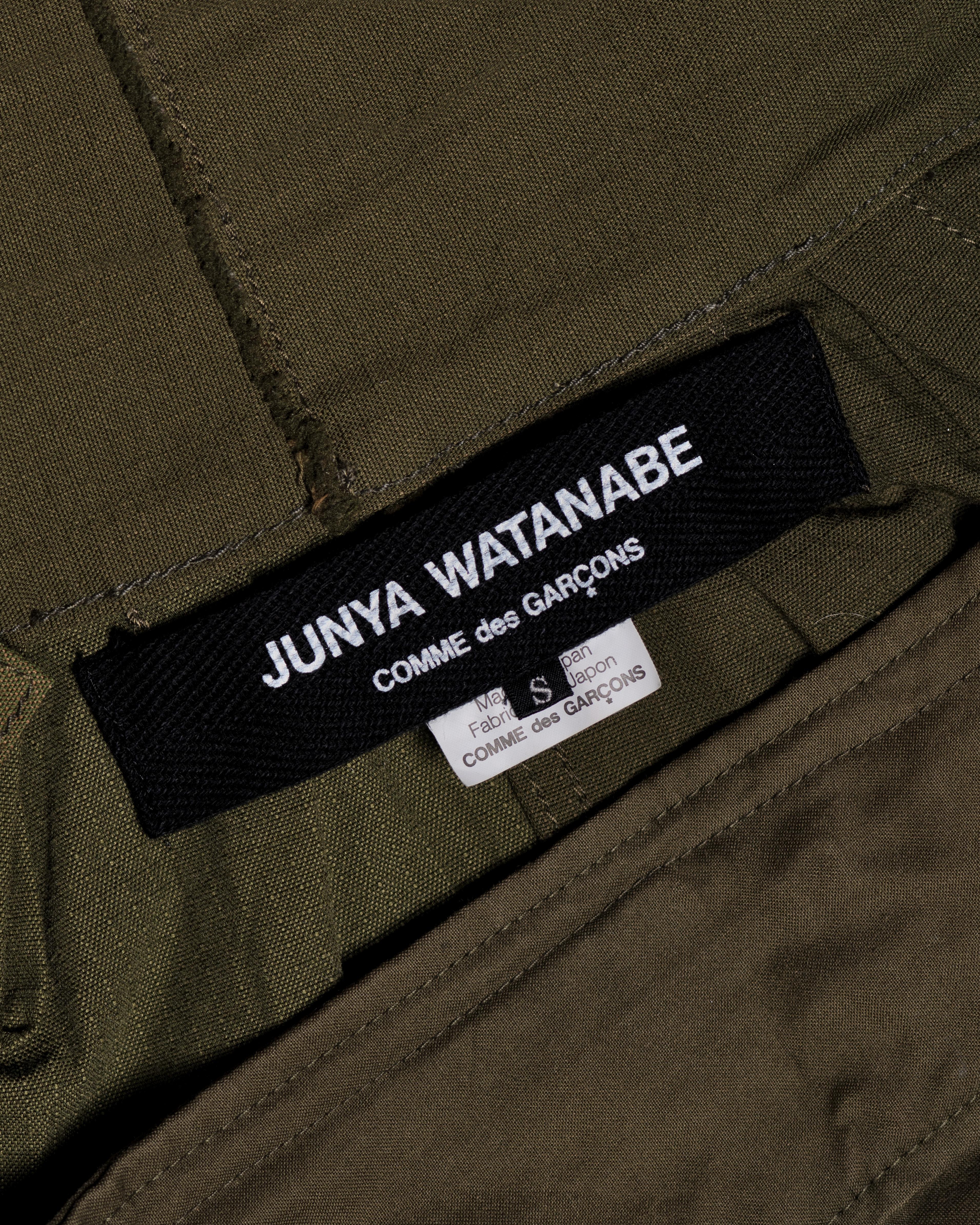 Giacca e gonna con peplo destrutturato di Junya Watanabe, AI 2006 in vendita 10