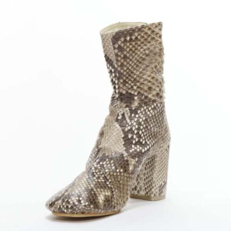 JUNYA WATANABE scaled animal print leather round toe boots M In Good Condition For Sale In Hong Kong, NT