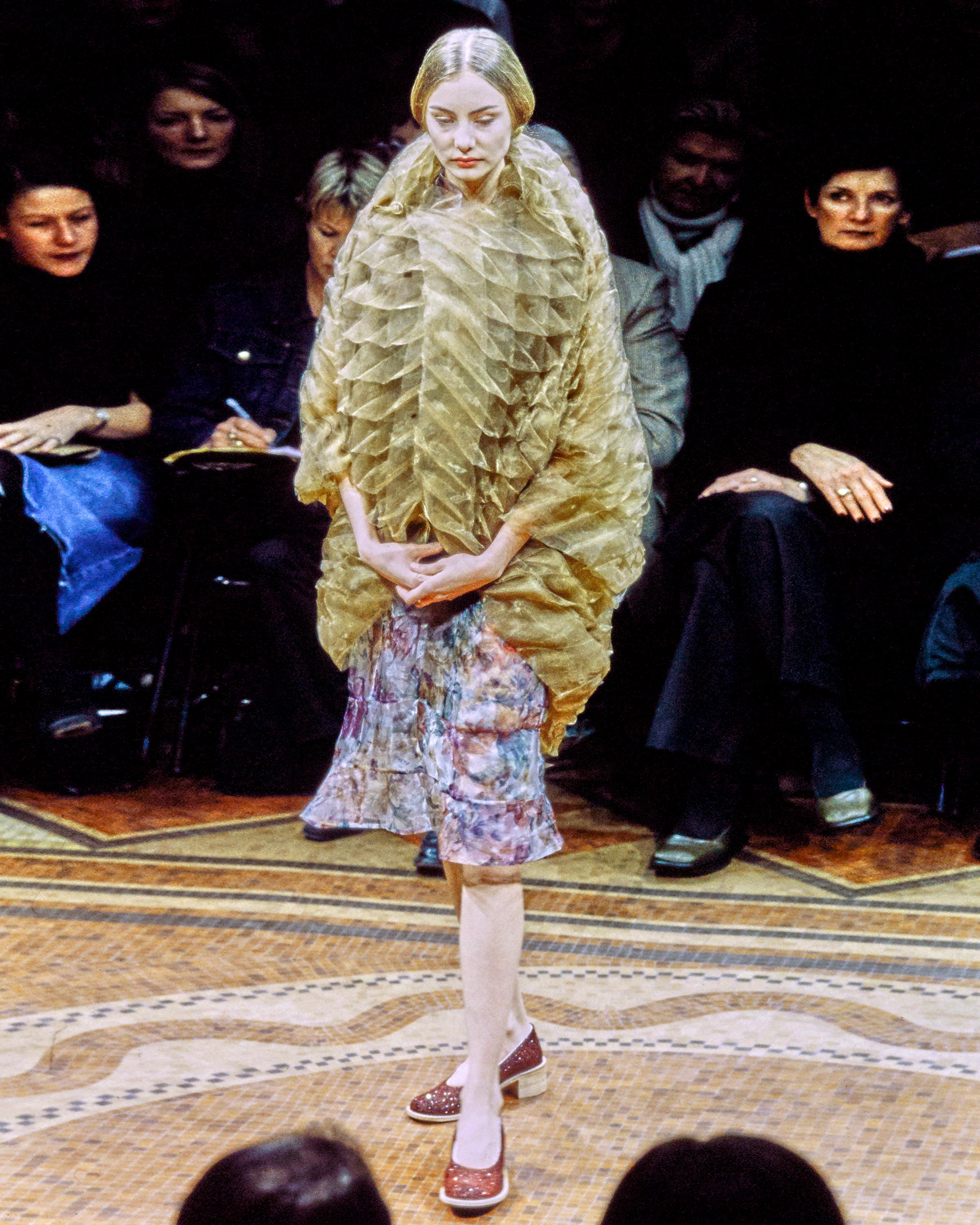 Junya Watanabe 'Techno-Couture' honeycomb organza runway ensemble, fw 2000 In Excellent Condition For Sale In London, GB