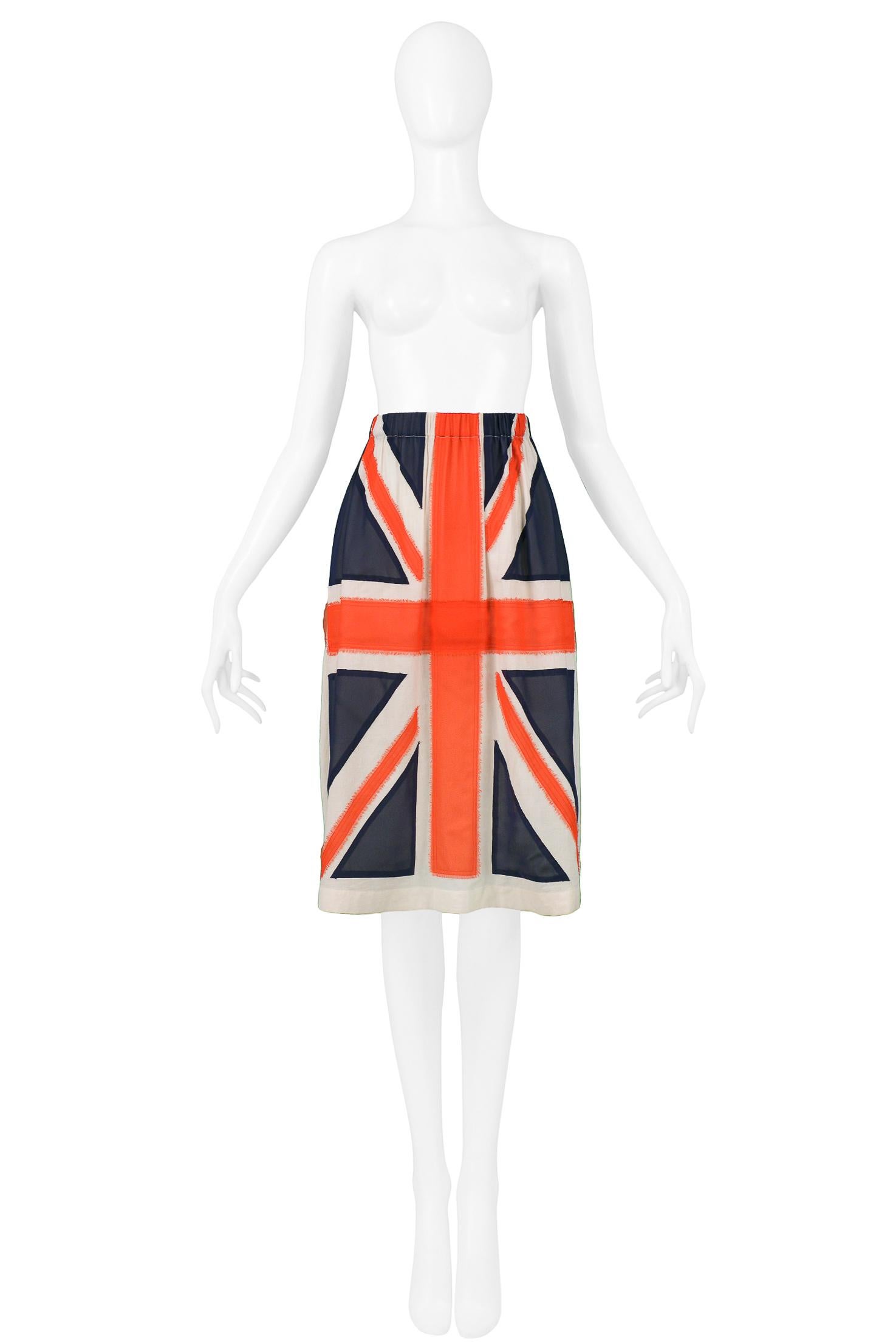 Resurrection Vintage is excited to offer a vintage Junya Watanabe for Comme des Garcons cotton skirt with Union Jack print.  

Junya Watanabe
Size: Small
Cotton, Polyester 
Excellent Vintage Condition
Authenticity Guaranteed