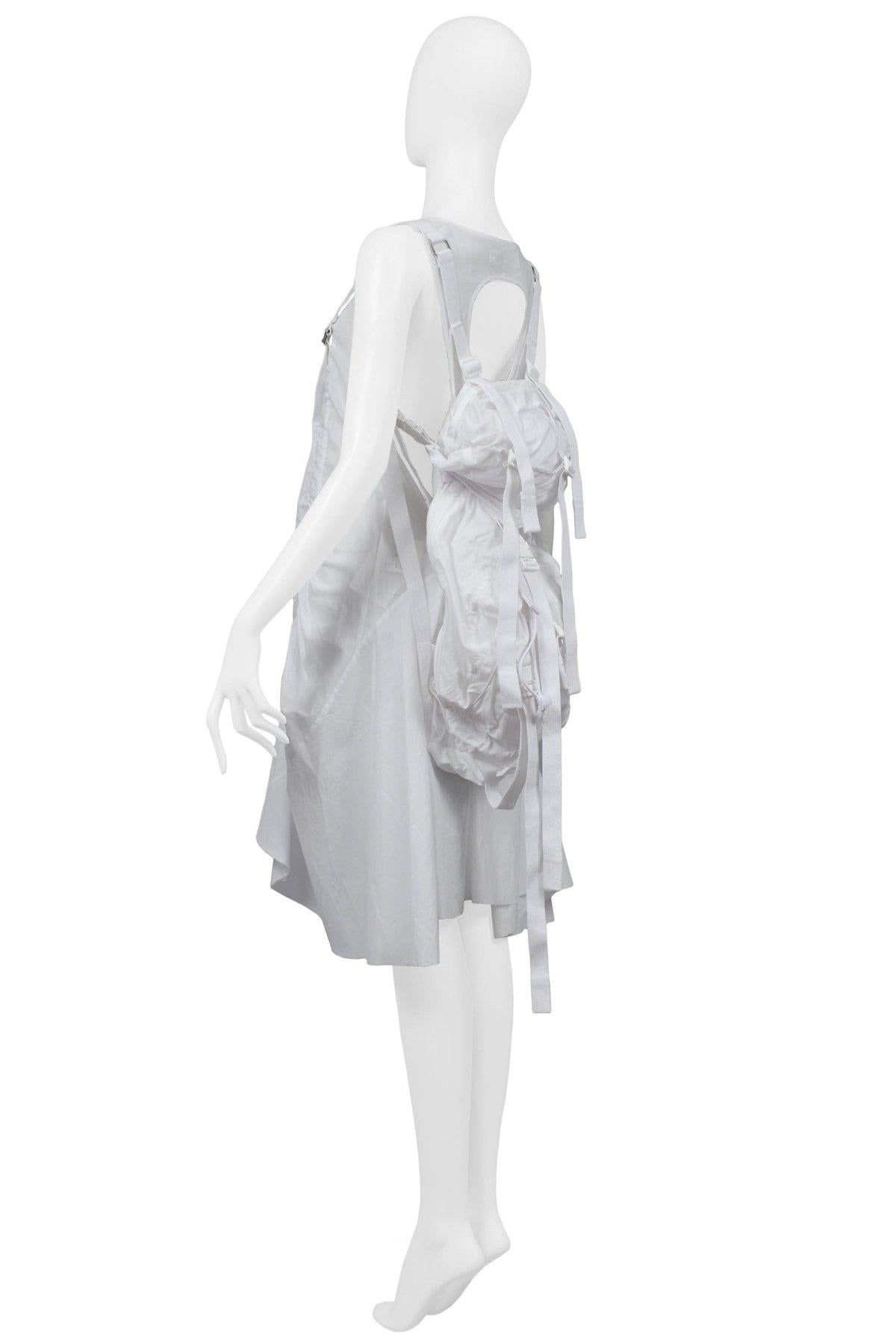 Vintage Junya Watanabe White Parachute Backpack Dress 2003 In Excellent Condition In Los Angeles, CA