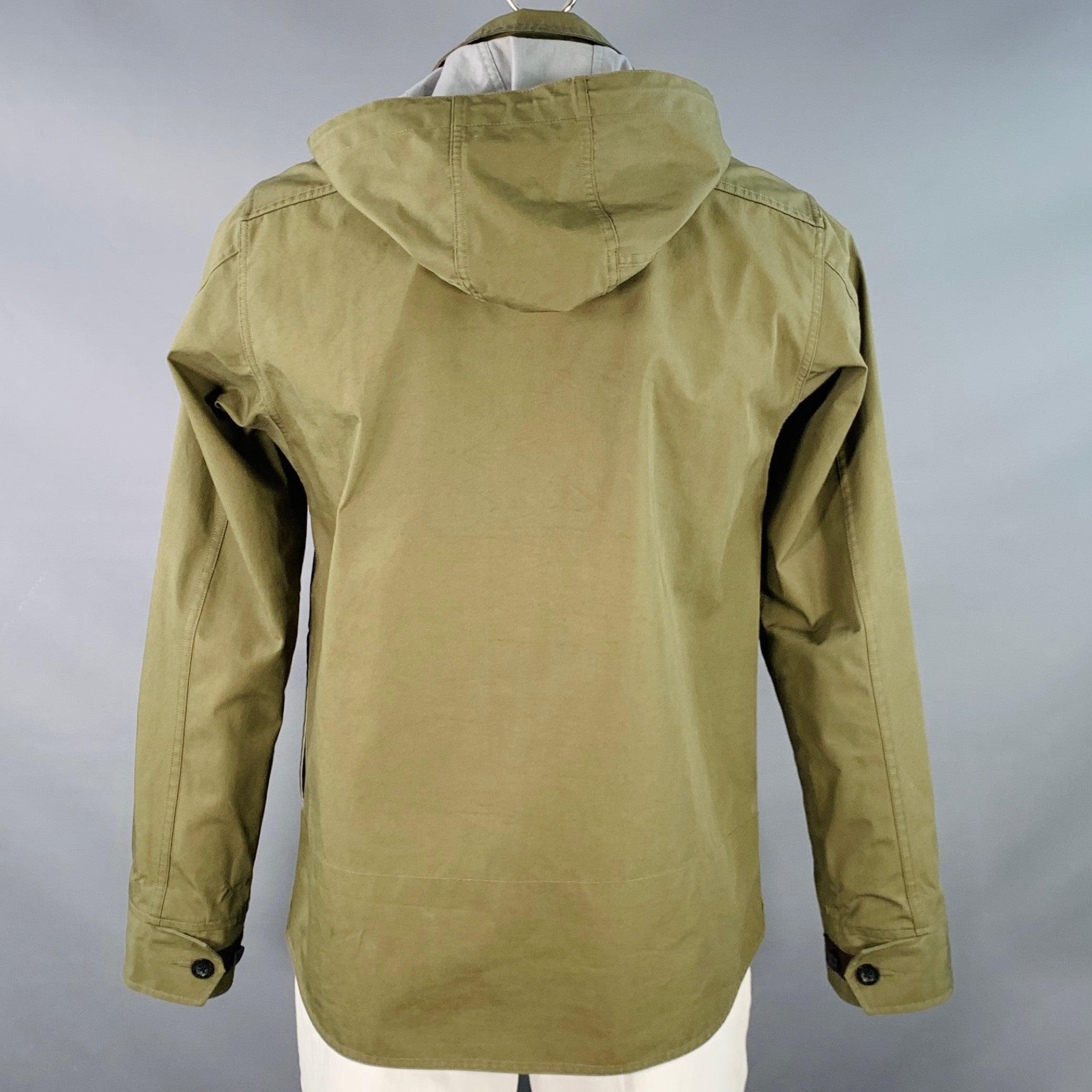 JUNYA WATANABE x THE NORTH FACE FW17 Size XL Green Olive Cotton Nylon Rain Resistant Zip Buttons Jacket In Excellent Condition For Sale In San Francisco, CA