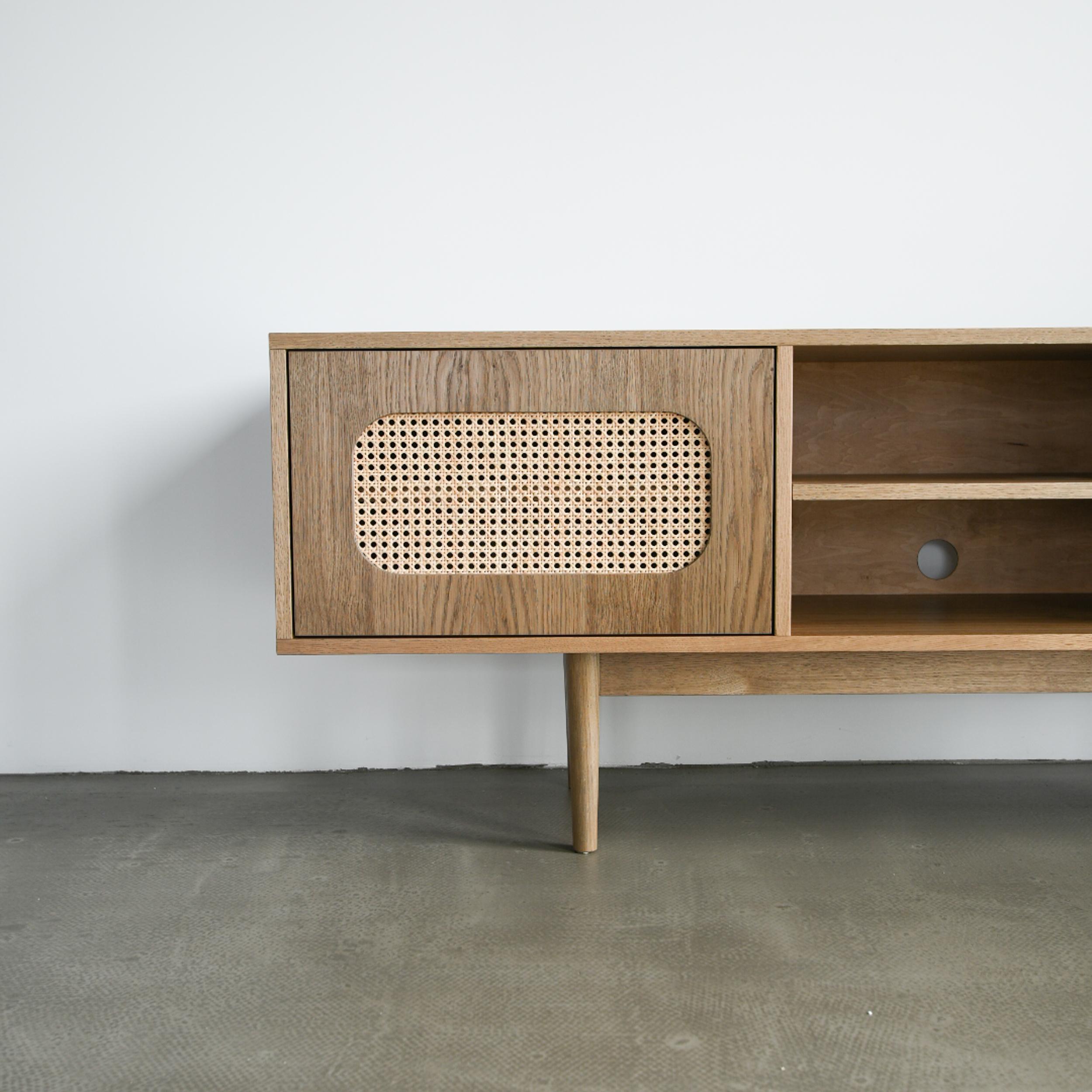 Polonais Enfilade moyen Jupia par Pastform en vente