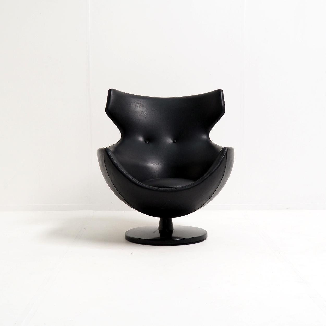‘Jupiter’ Lounge Chair by Pierre Guariche for Meurop 3