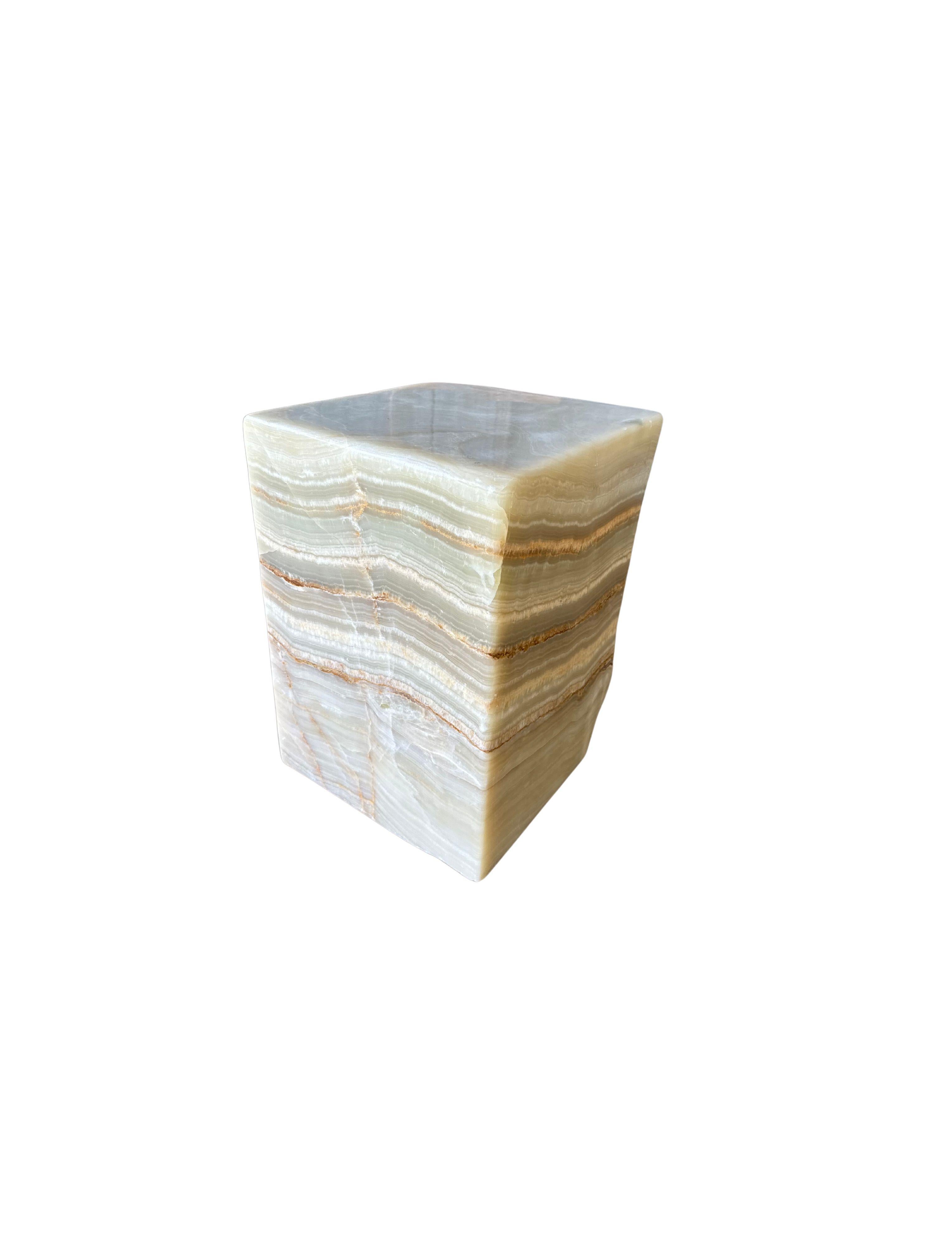 Jupiter Onyx Marble Side Table with Stunning Textures, Modern Organic For Sale 4