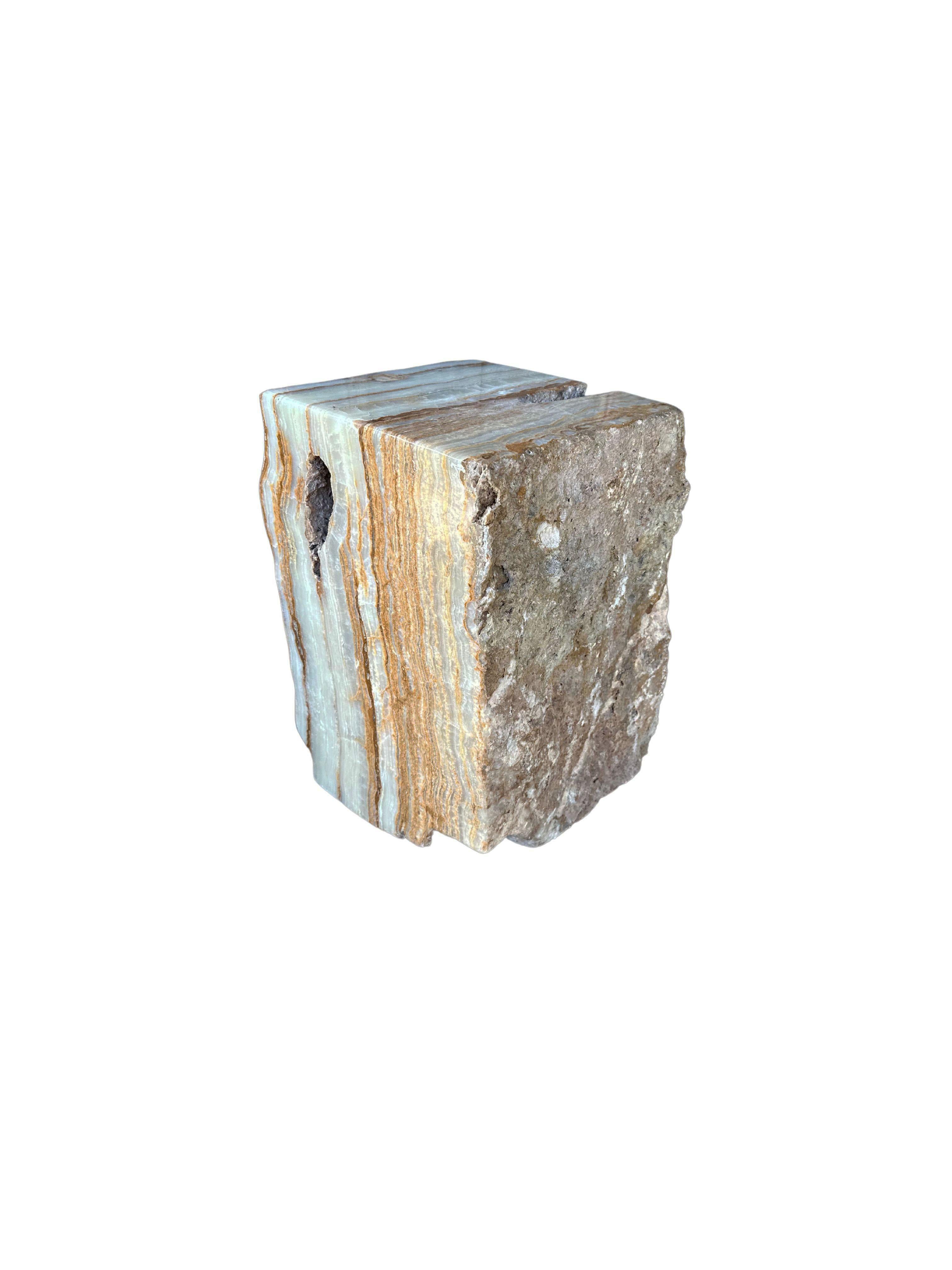 Jupiter Onyx Marble Side Table with Stunning Textures, Modern Organic For Sale 1