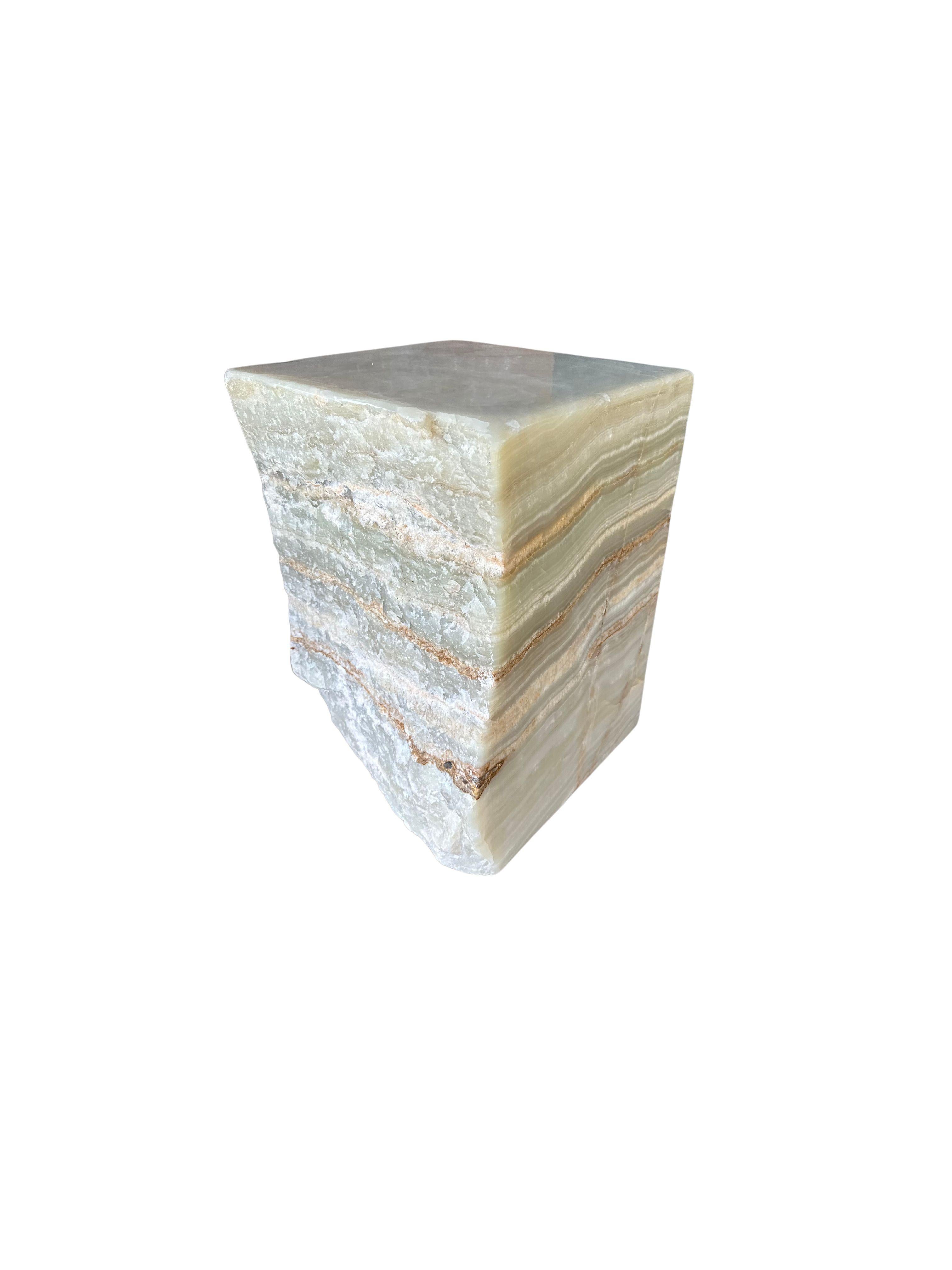 Jupiter Onyx Marble Side Table with Stunning Textures, Modern Organic For Sale 3