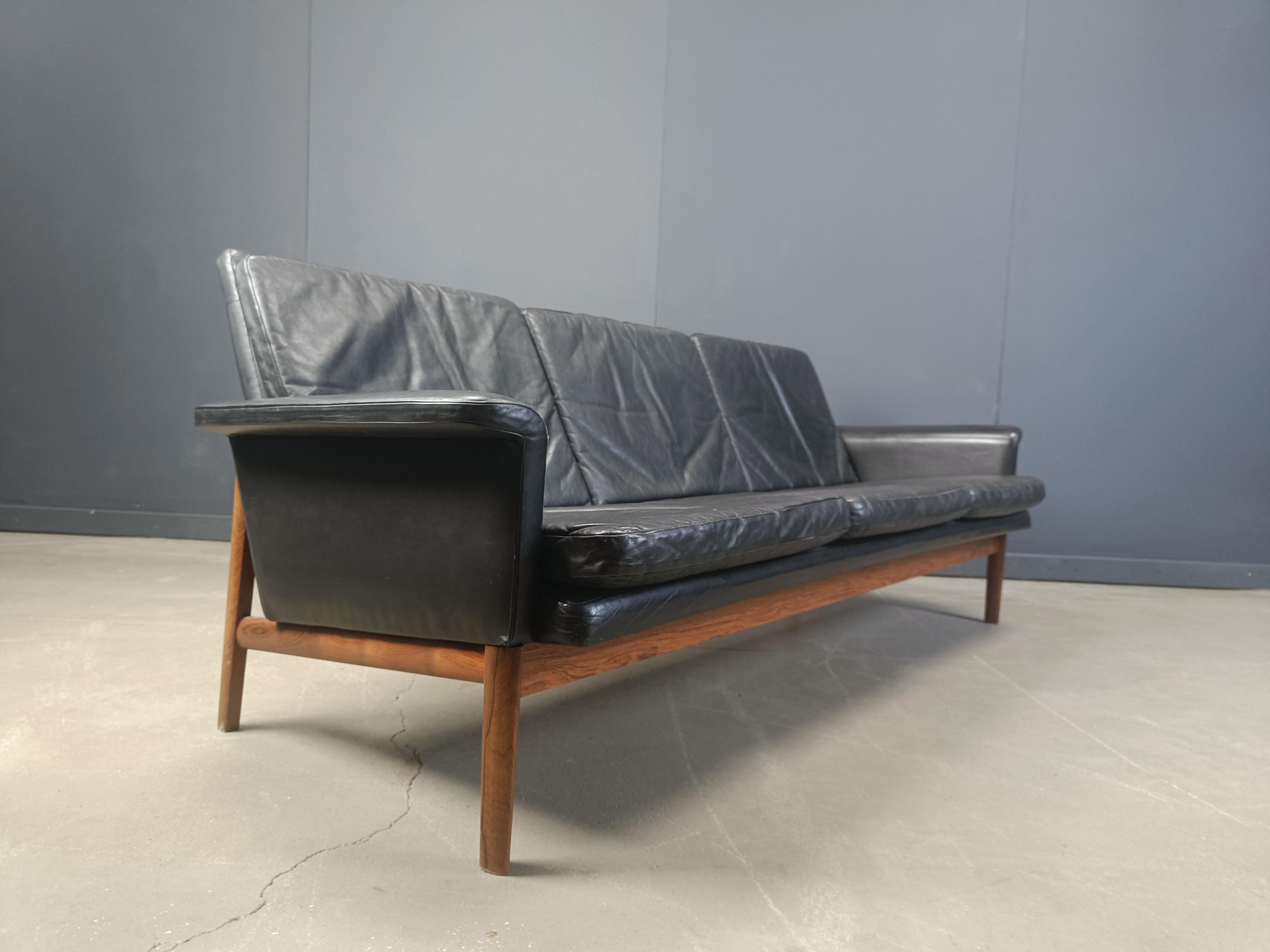 Jupiter Sofa von Finn Juhl für von France & Søn und France & Daverkosen im Zustand „Gut“ im Angebot in Leuven, Vlaams Gewest