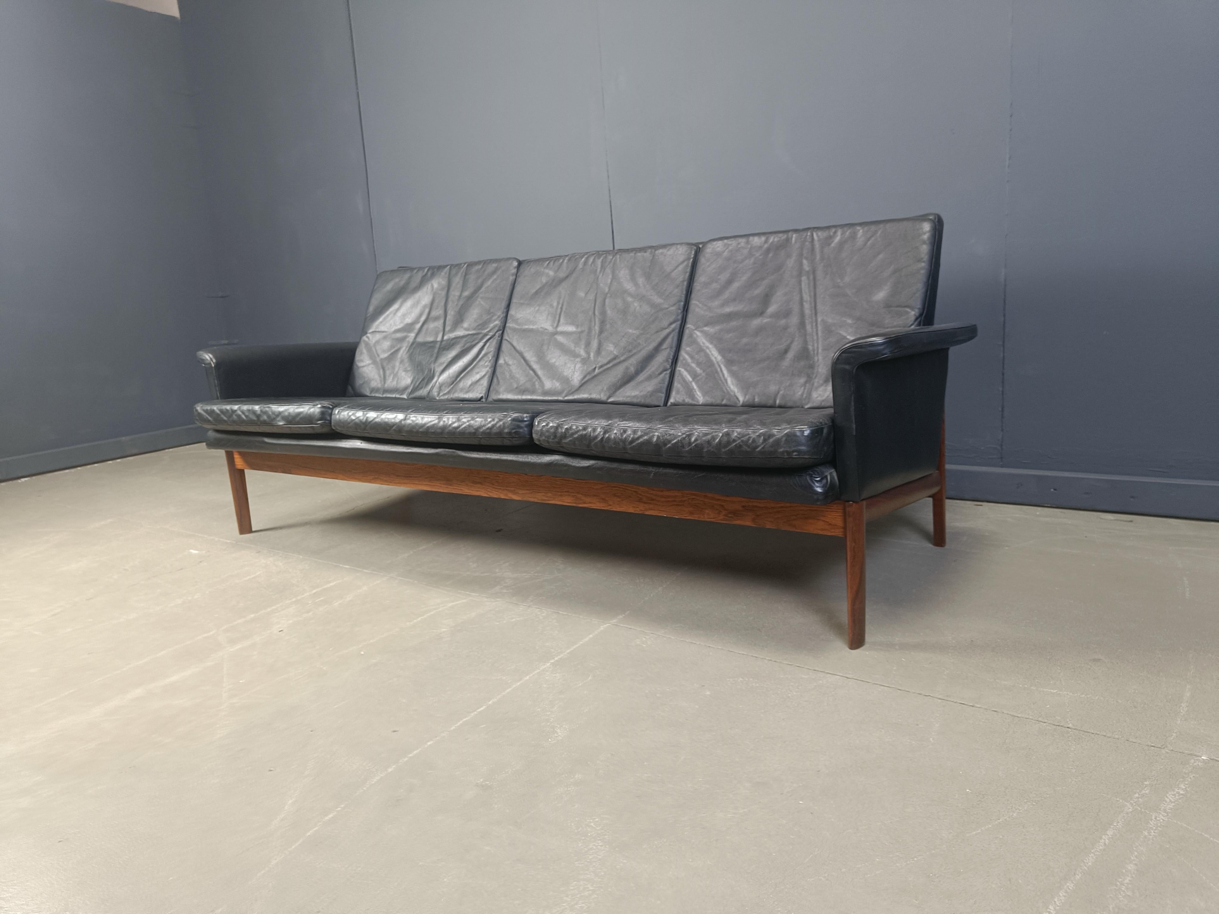 Jupiter Sofa von Finn Juhl für von France & Søn und France & Daverkosen (Mitte des 20. Jahrhunderts) im Angebot