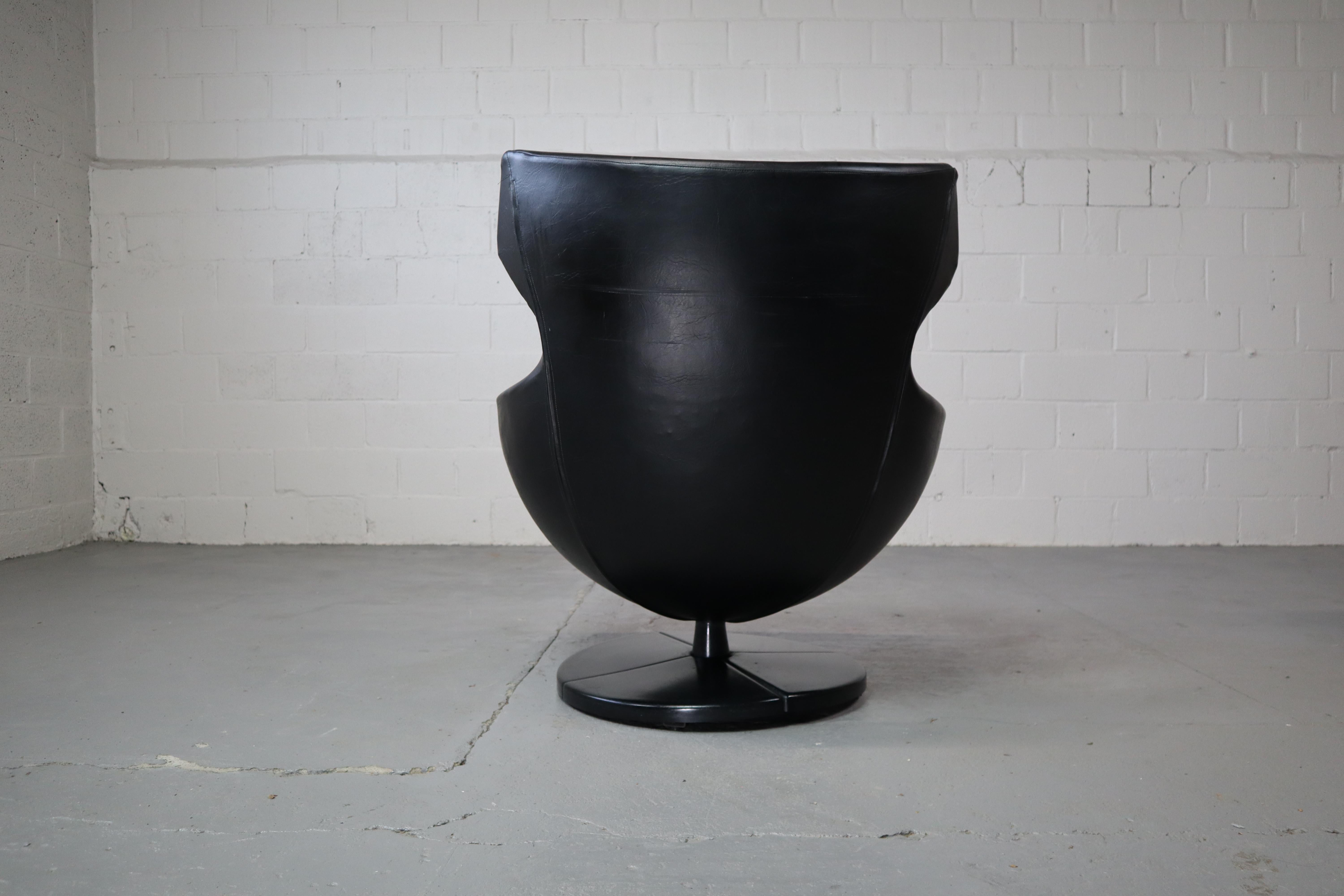 Jupiter swivel chair by Pierre Guariche for Meurop, 1967 In Good Condition In Langemark-Poelkapelle, BE