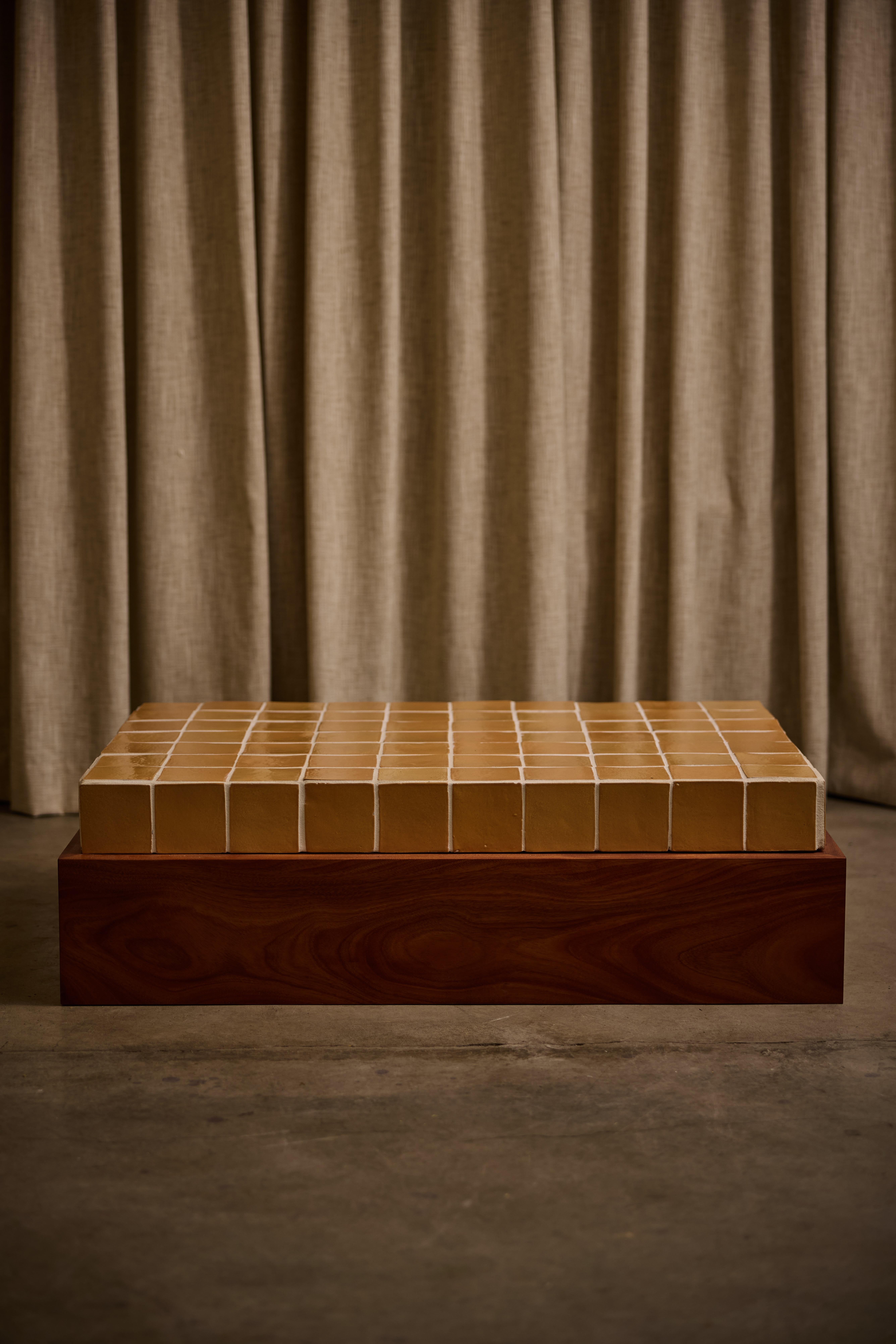 Postmoderne Table basse Jura par Ah Um Design Studio en vente