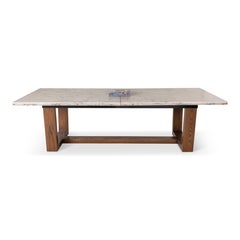 Piano del tavolo da pranzo grigio Jura su base in noce con fascia in bronzo