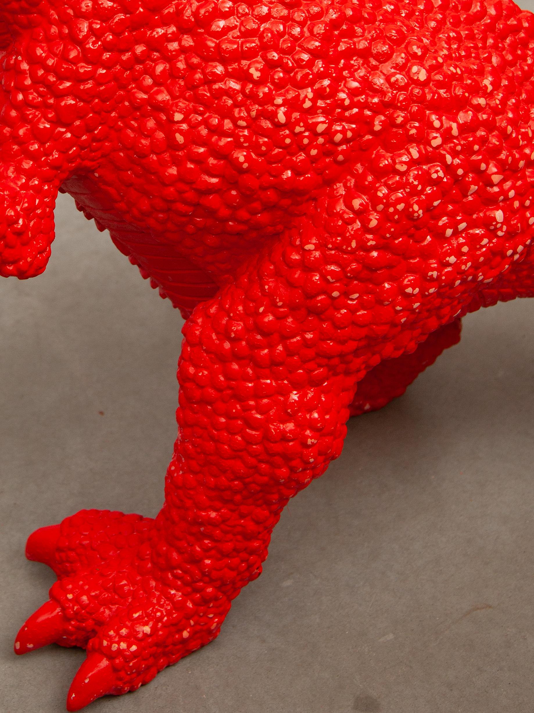 Die Jurassic Age-Serie Roter Dinosaurier entworfen von Sui Jianguo Nr. 429/1000 Hergestellt in China (Polyester) im Angebot