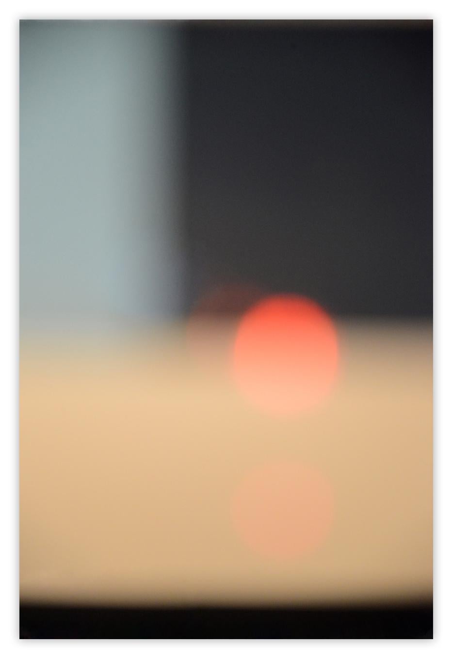 Abstract Photograph de Jurek Wajdowicz - Todo era bello y (casi) nada dolía mucho (Fotografía abstracta)