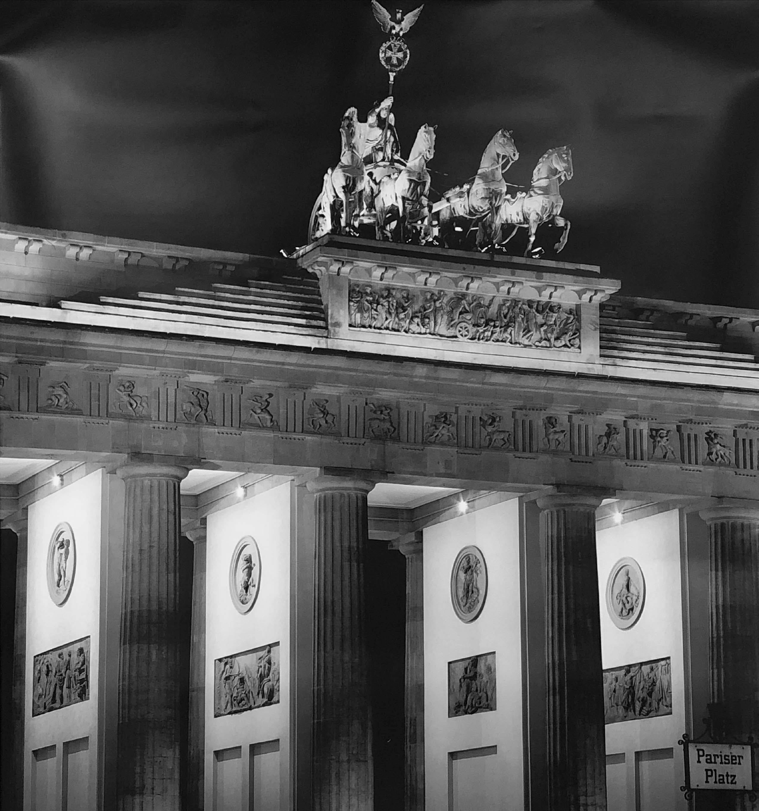 brandenburg gate black and white