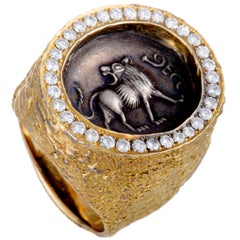 Jurio Diamond Pave Yellow Gold Oval Lion Ring