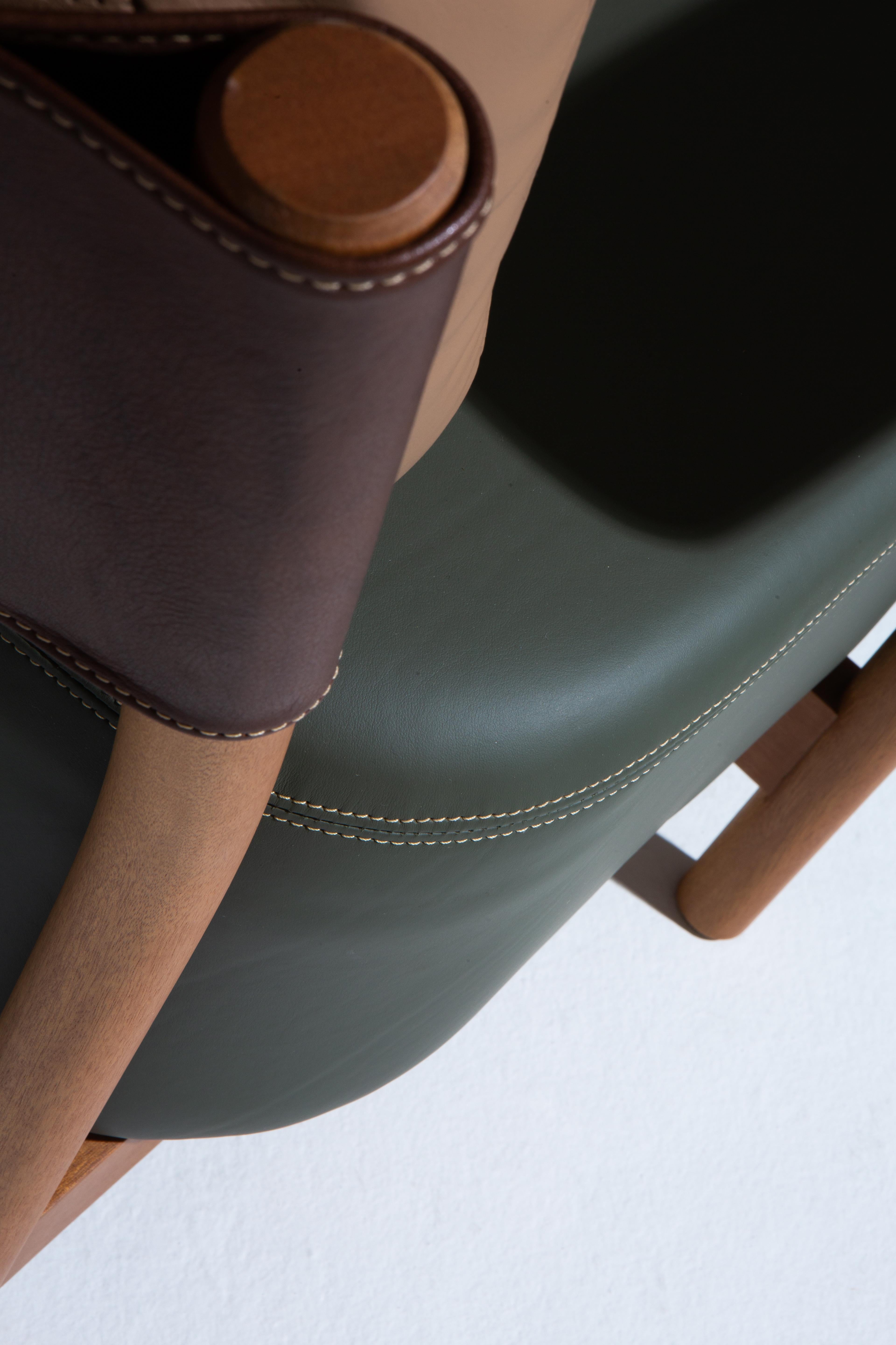 Juriti Armchair by +55design – Contemporary Brazilian Lounge Chair in Wood In New Condition For Sale In Jardim America, SP
