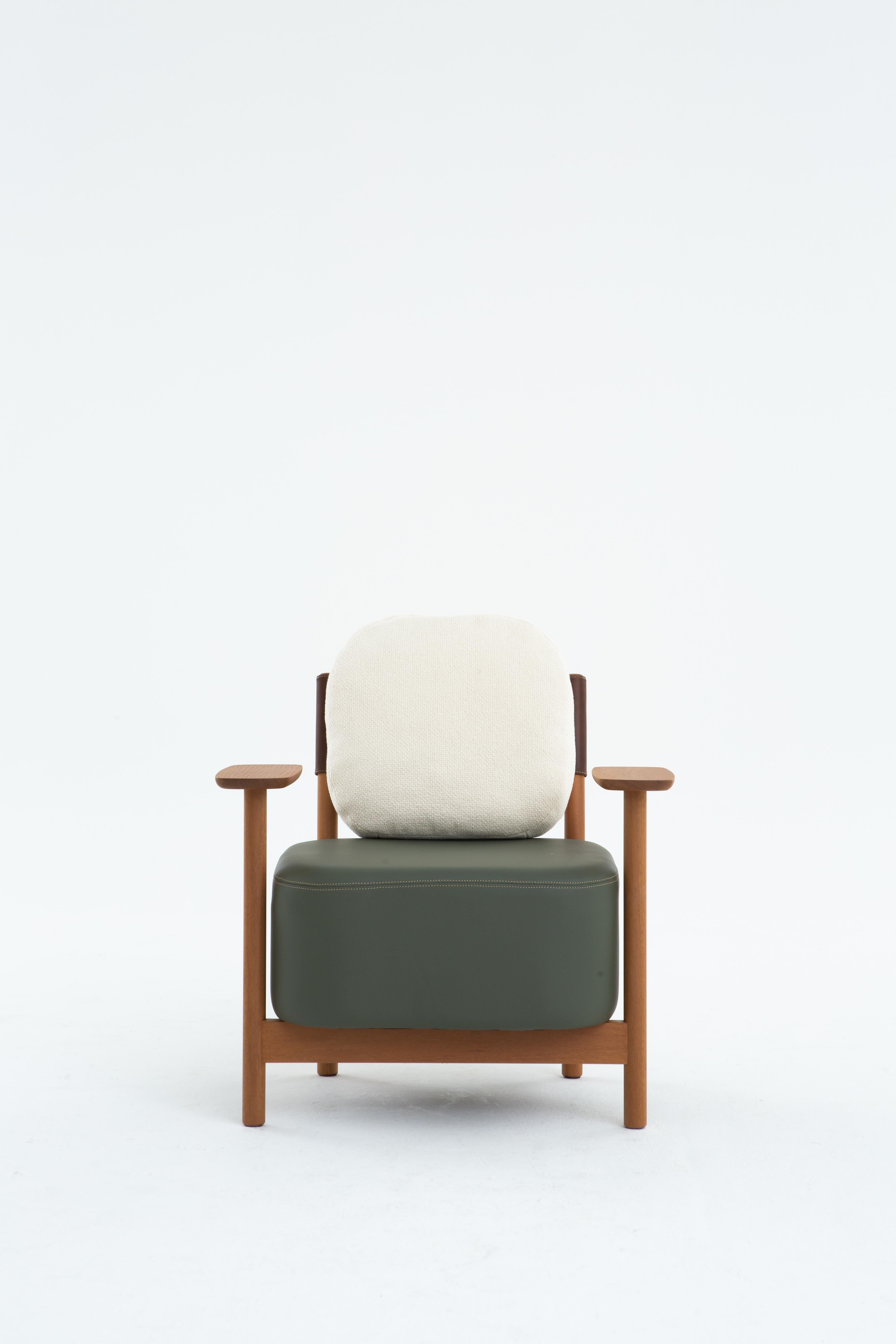 Juriti Armchair by +55design – Contemporary Brazilian Lounge Chair in Wood For Sale 2