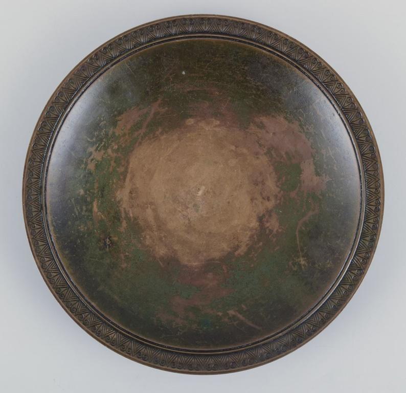 I prodotti usati sono esenti da dazi all'importazione per i clienti statunitensi. 
Pertanto, al tuo acquisto non saranno applicate tariffe di importazione.

Just Andersen (1884-1943). Ciotola di bronzo.
Design classico.
Numero di modello: B4