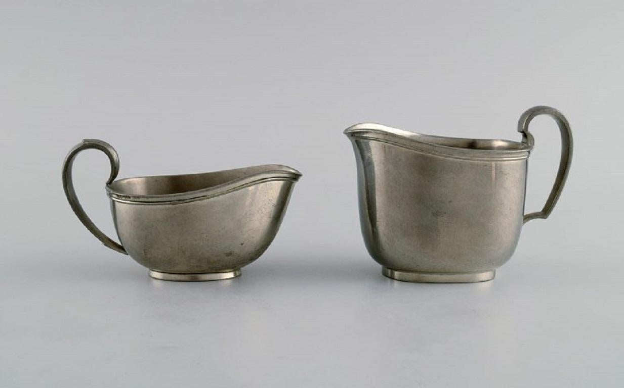 Just Andersen (1884-1943), Dänemark.  Zwei Art-Déco-Zuckerschalen aus Zinn und zwei Milchkännchen (Mitte des 20. Jahrhunderts) im Angebot